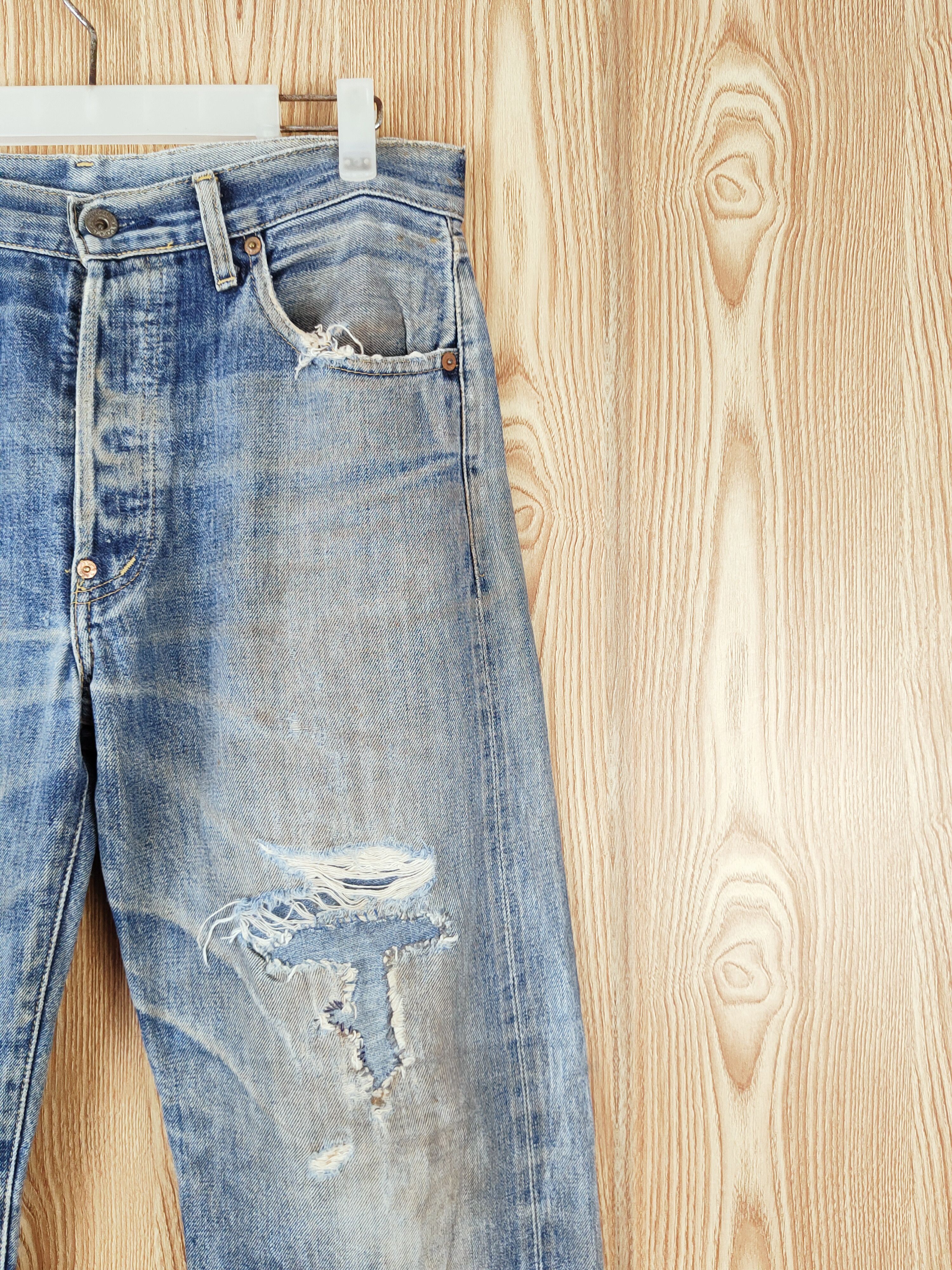 Levi's Levi's Big E light wash Faded Distressed grunge denim #W932 Size US 31 - 5 Thumbnail