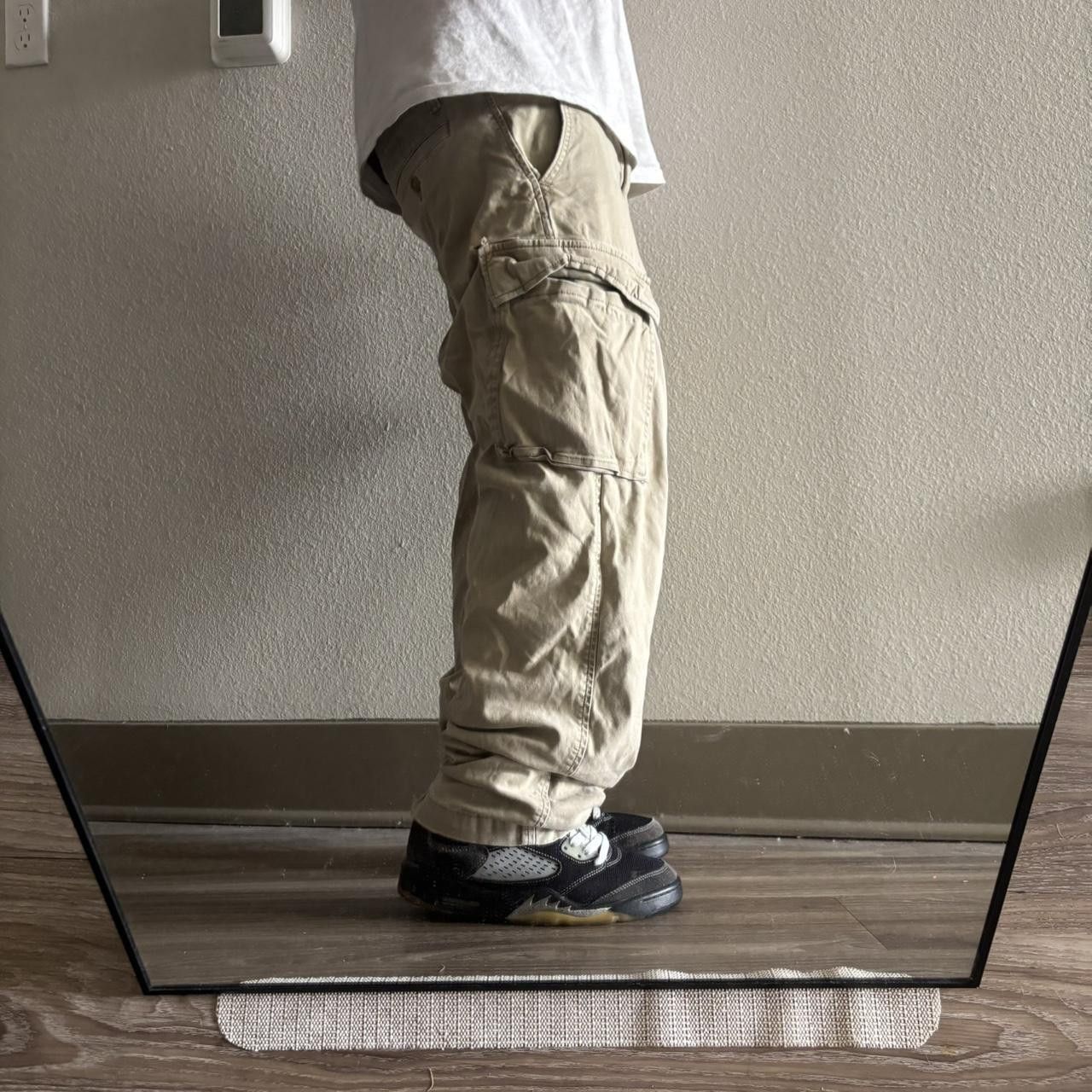 Levi's Crazy Vintage Y2K/2000s Khaki Cream Levis Skater Cargo Pants! 34x30 Size US 34 / EU 50 - 2 Thumbnail