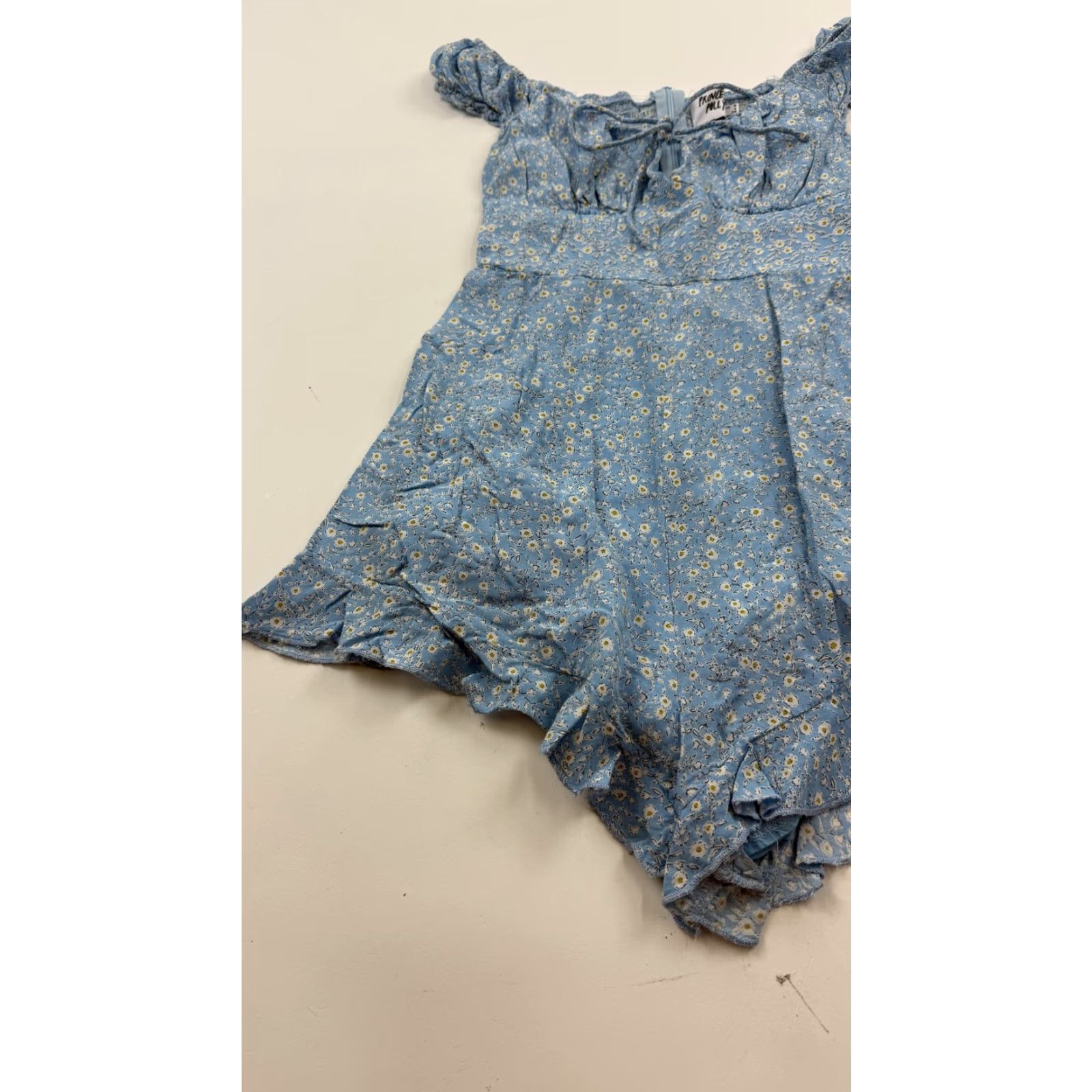 PRINCESS POLLY Princess Polly Romper Womens 4 Blue Daisy Floral Puff Sleeve Smocked Ruffle Hem Size 27" / US 4 / IT 40 - 3 Thumbnail