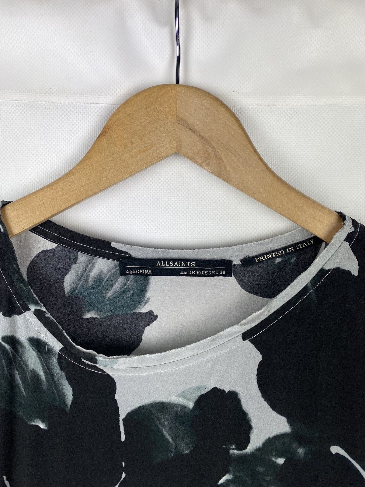 Allsaints Allsaints ladies silk Dissolve Riviera patterned dress Size M / US 6-8 / IT 42-44 - 9 Thumbnail