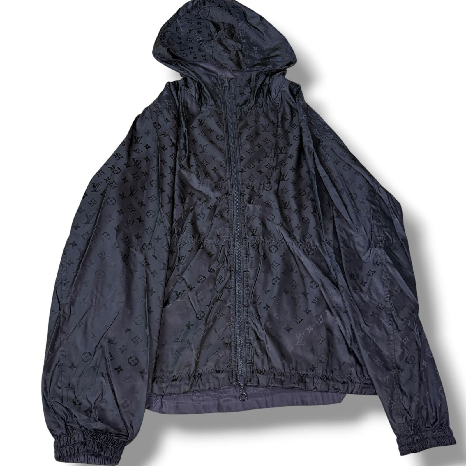 Louis Vuitton Louis Vuitton Monogram Reversible Windbreaker in navy | LV50 Size US M / EU 48-50 / 2 - 2 Thumbnail