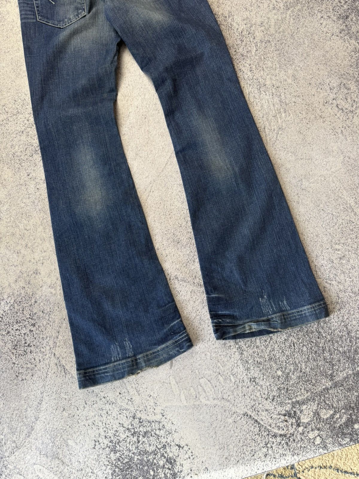 Japanese Brand Vintage Women’s Flared Jeans Y2K Japanese Size 28" / US 6 / IT 42 - 22 Thumbnail