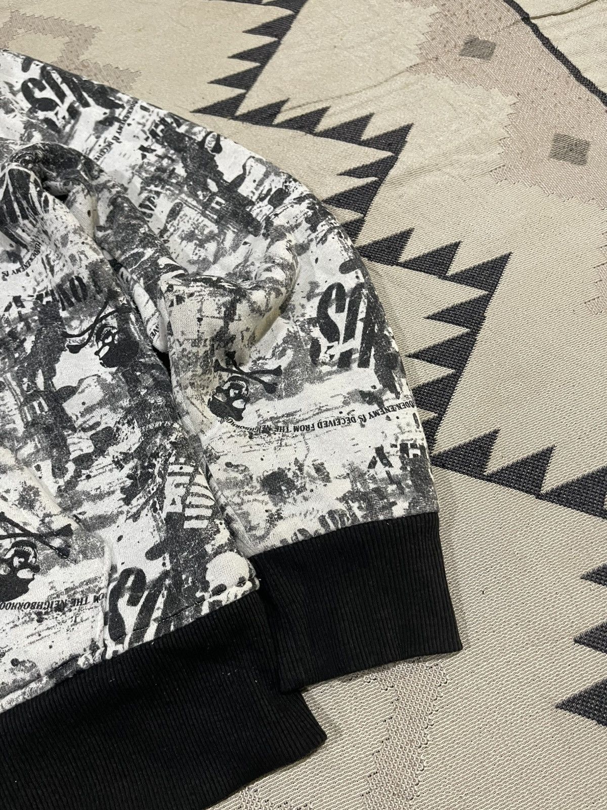 If Six Was Nine 2000s GOTHIC GRUNGE STYLE FULL PRINT HOODIE FLEECE LINEN Size US M / EU 48-50 / 2 - 7 Thumbnail