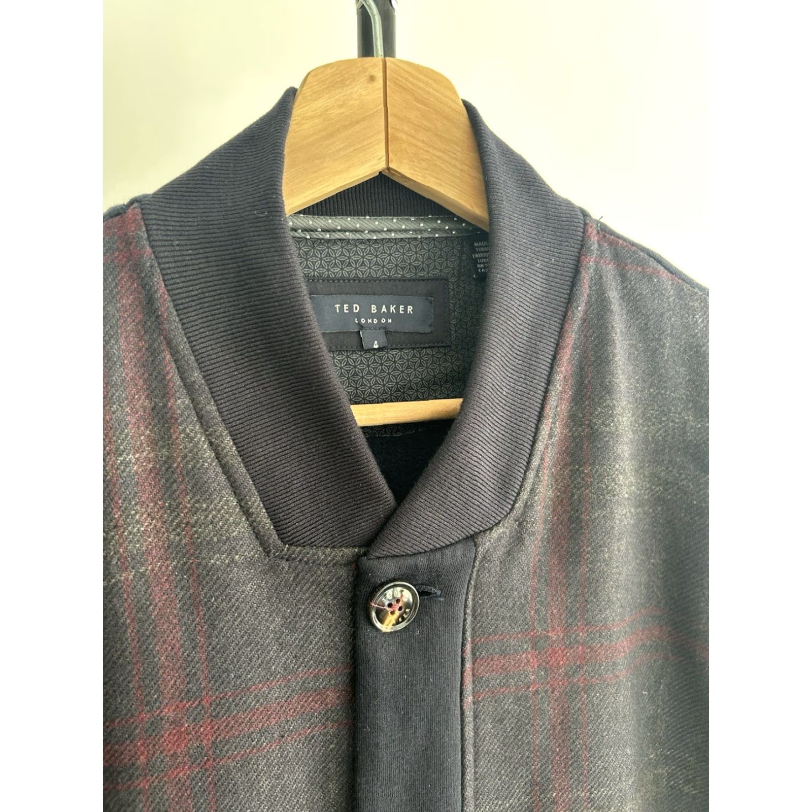 Ted Baker Men’s Ted Baker Blue Designer Plaid ZipUp Bomber Jacket Size 4 User: Men’s Ted Baker Blue Designer Plaid ZipUp Bomber Jacket Size 4 Size US S / EU 44-46 / 1 - 7 Thumbnail