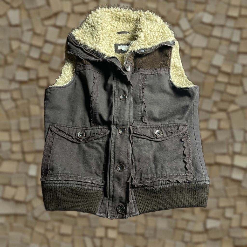 Vintage Maurices Jacket Women's Medium Brown Vest Faux Fur - Jacket, Basic Jacket, Casual, Regular Fit, Button Zip Closure, Short, Solid, Velvet? Size M / US 6-8 / IT 42-44 - 1 Thumbnail