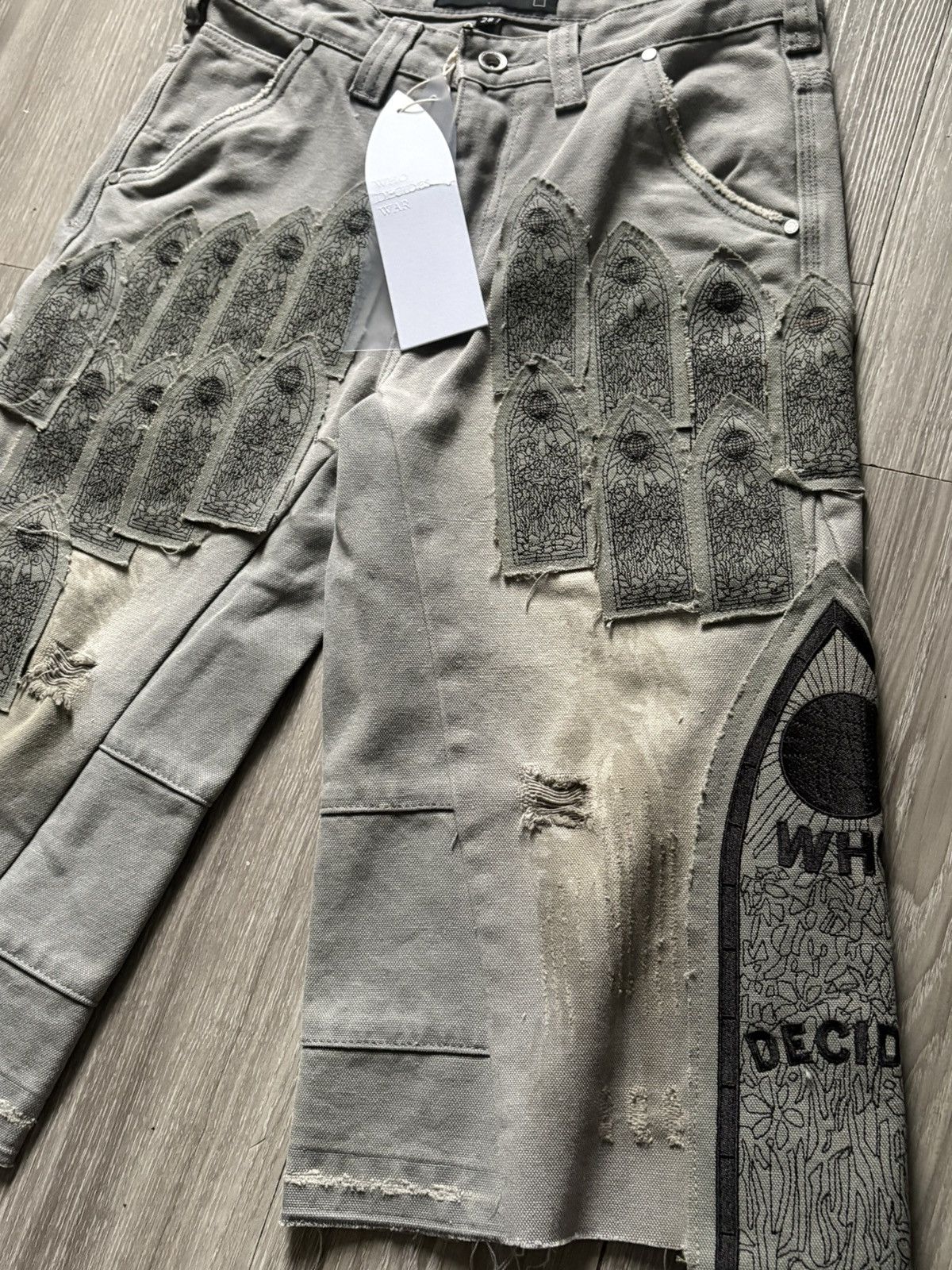 Who Decides War Who decides war arch carpenter shorts Size US 28 / EU 44 - 6 Thumbnail