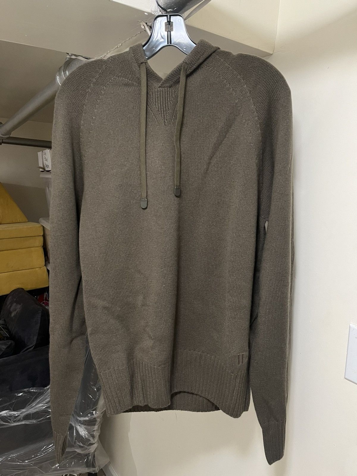 Tom Ford Tom Ford Seamless Cashmere Pullover Hoodie Sz 52 Size US L / EU 52-54 / 3 - 2 Thumbnail