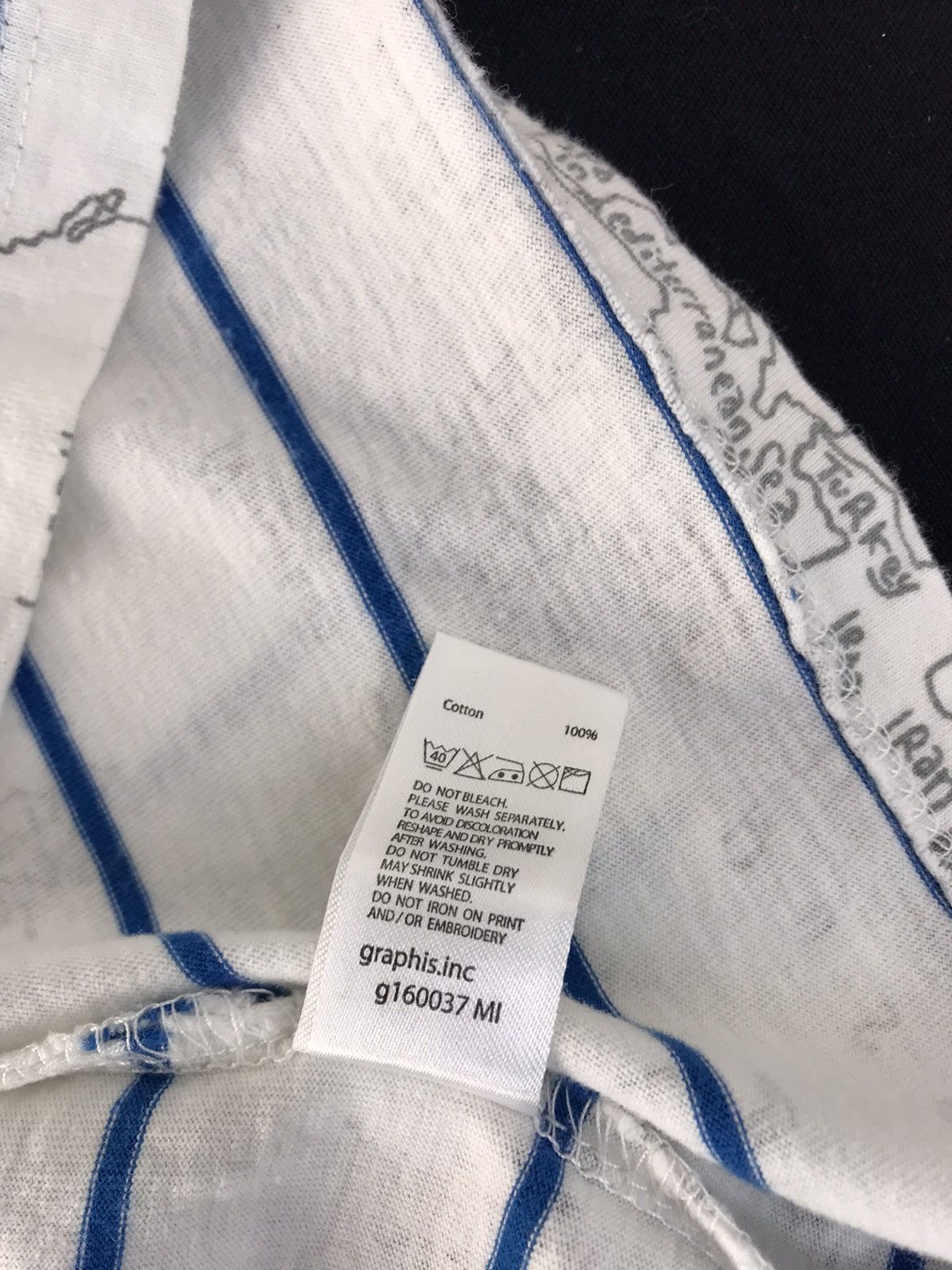 Japanese Brand Vintage Japanese Brand World Map Striped Printed Tee Size US M / EU 48-50 / 2 - 6 Thumbnail