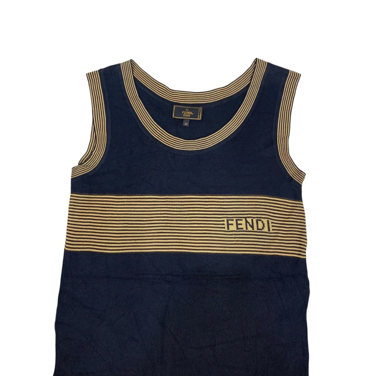Fendi Fendi Logo Knitwear Vests Size US S / EU 44-46 / 1 - 2 Thumbnail