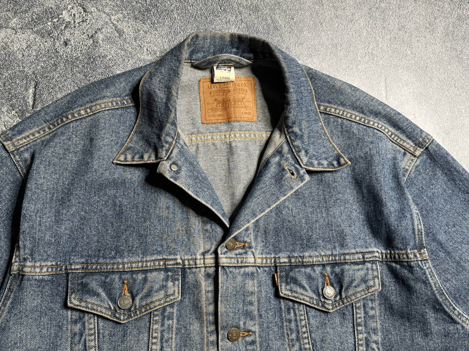 Levi's rare Levi’s Denim Trucker Jacket Size L Size US L / EU 52-54 / 3 - 3 Thumbnail