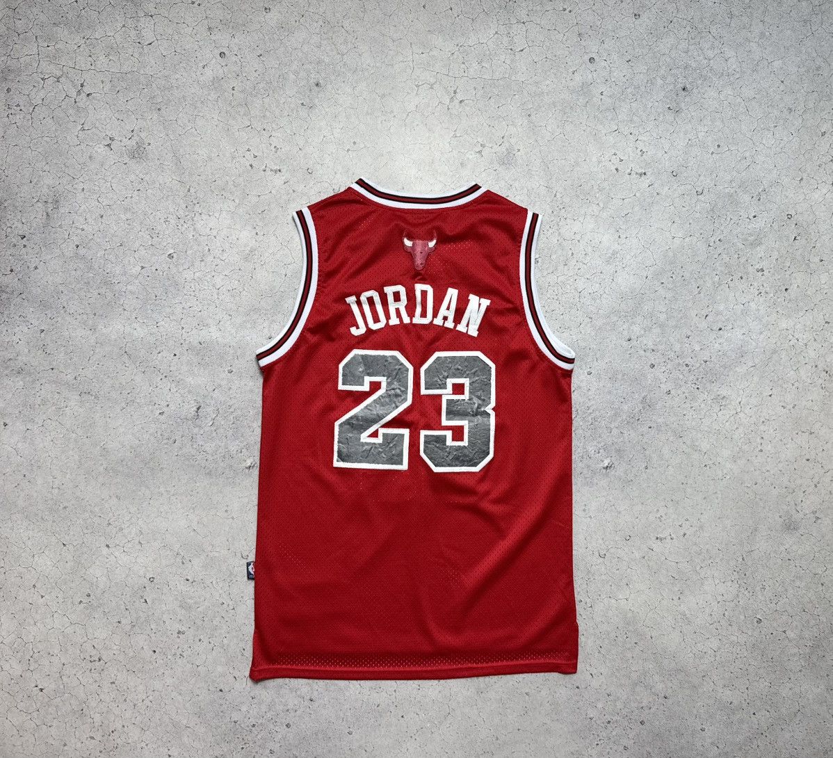 Jordan Brand Nike Vintage NBA Jersey Jordan #23 Length +2 Chicago Bulls Size US M / EU 48-50 / 2 - 2 Thumbnail