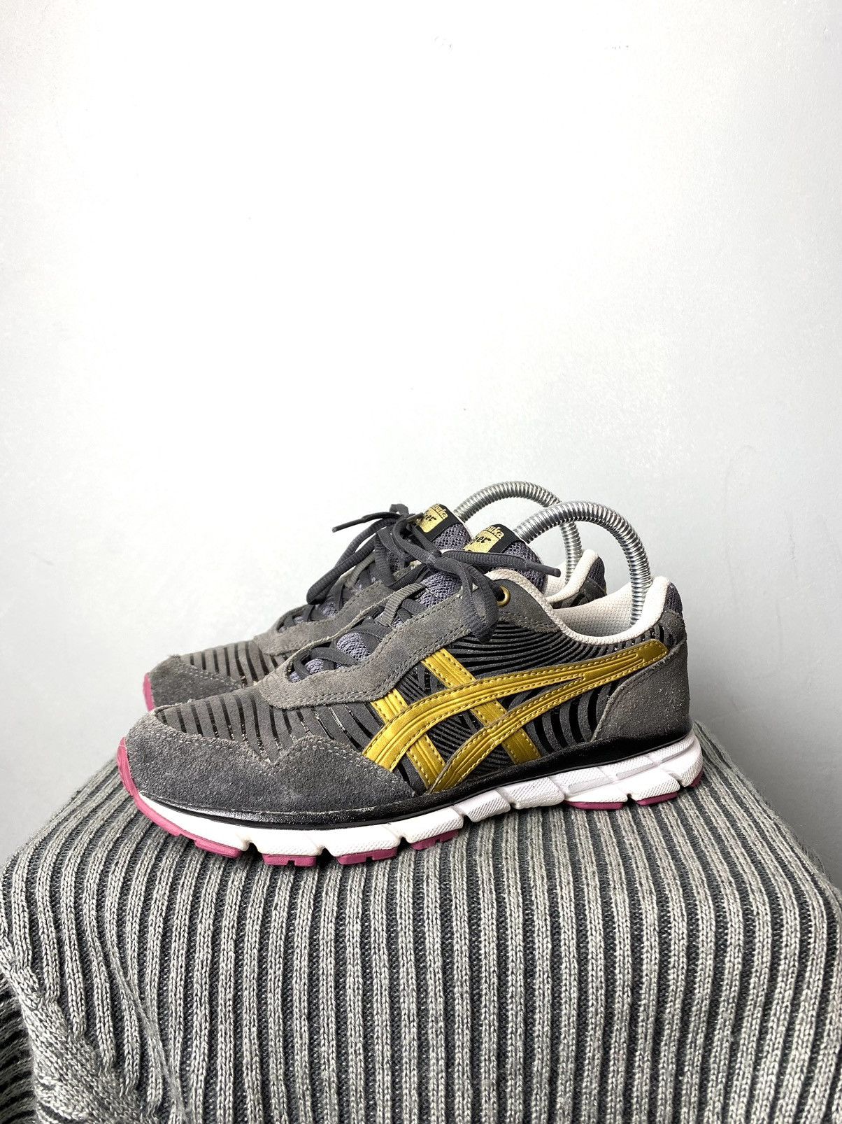 Asics Onitsuka Tiger ASICS Low Top Sneakers Kiko Kostadinov Size US 6 / IT 36 - 2 Thumbnail
