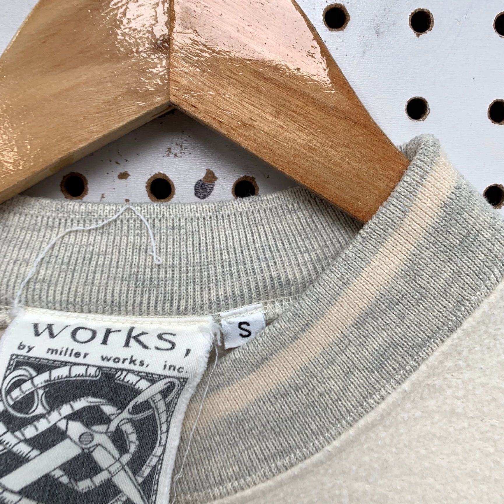 Nordstrom VINTAGE Miller Works Sweatshirt Mens S Beige Reverse Fleece 90s 80s Alaska Nordstrom Beige Skiing Winter Pullover Crew Neck Long Sleeve 90s RARE Mens Size US S / EU 44-46 / 1 - 6 Thumbnail