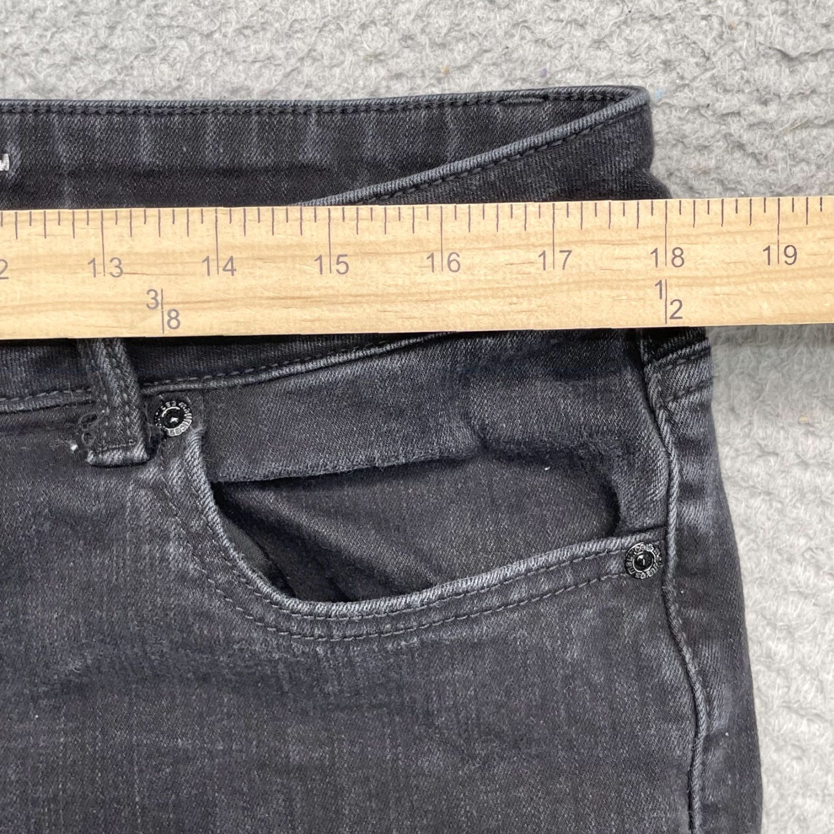 Vintage M Jeans Shorts Women 36* Raw Slim Y2K Rodeo Grunge 90s Retro Skater Biker Denim Size 25" / US 0 / IT 36 - 2 Thumbnail