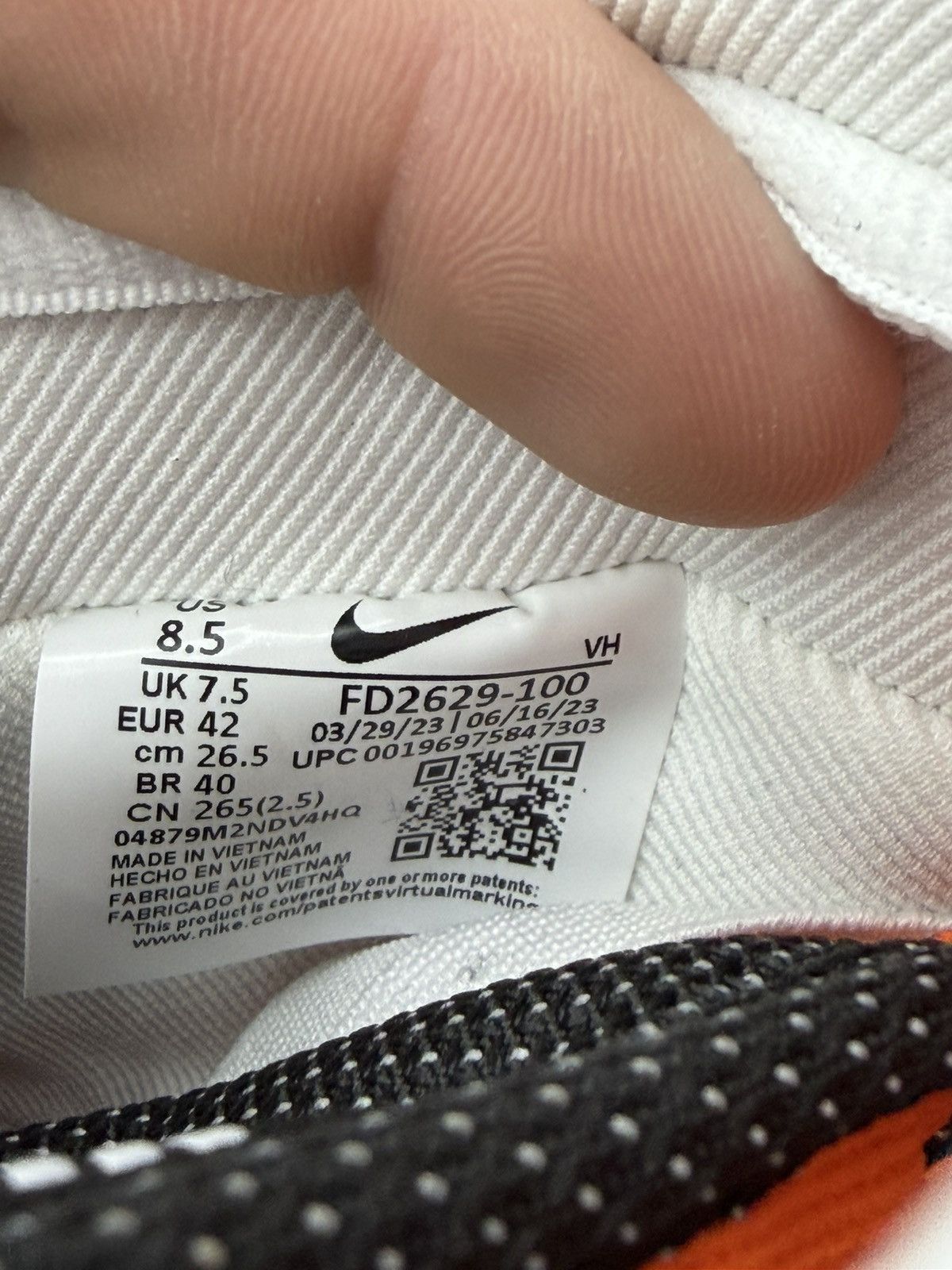 Nike Size 8.5 - Nike SB Dunk Low TIGHTBOOTH Size US 8.5 / EU 41-42 - 9 Thumbnail