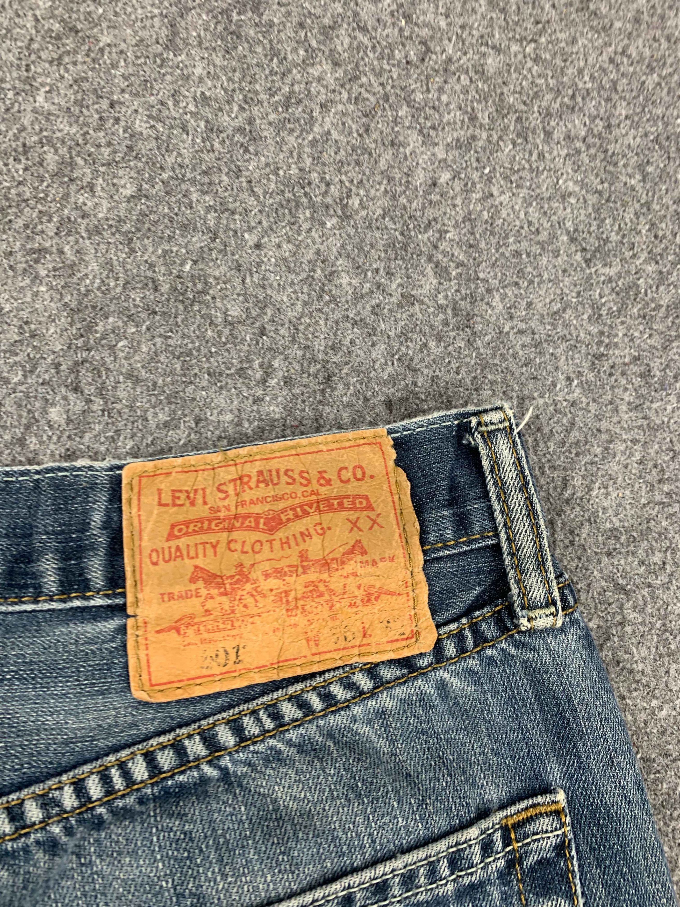 Levi's × Vintage Vintage Levis 501 Faded Blue Jeans Size US 34 / EU 50 - 15 Thumbnail