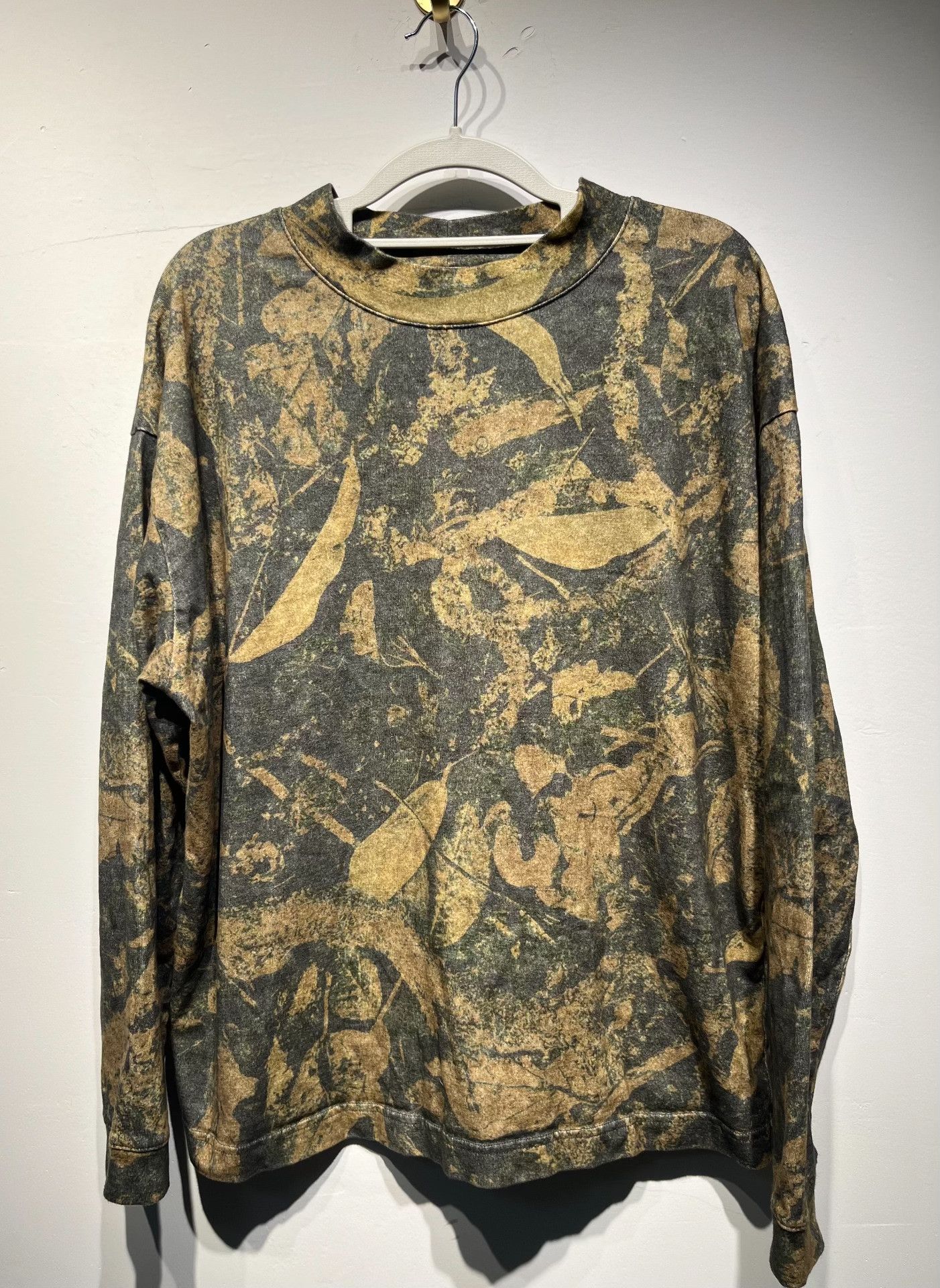 Acne Studios Acne Studios Camo Printed Brown Sweater XS Women Size XS / US 0-2 / IT 36-38 - 1 Thumbnail