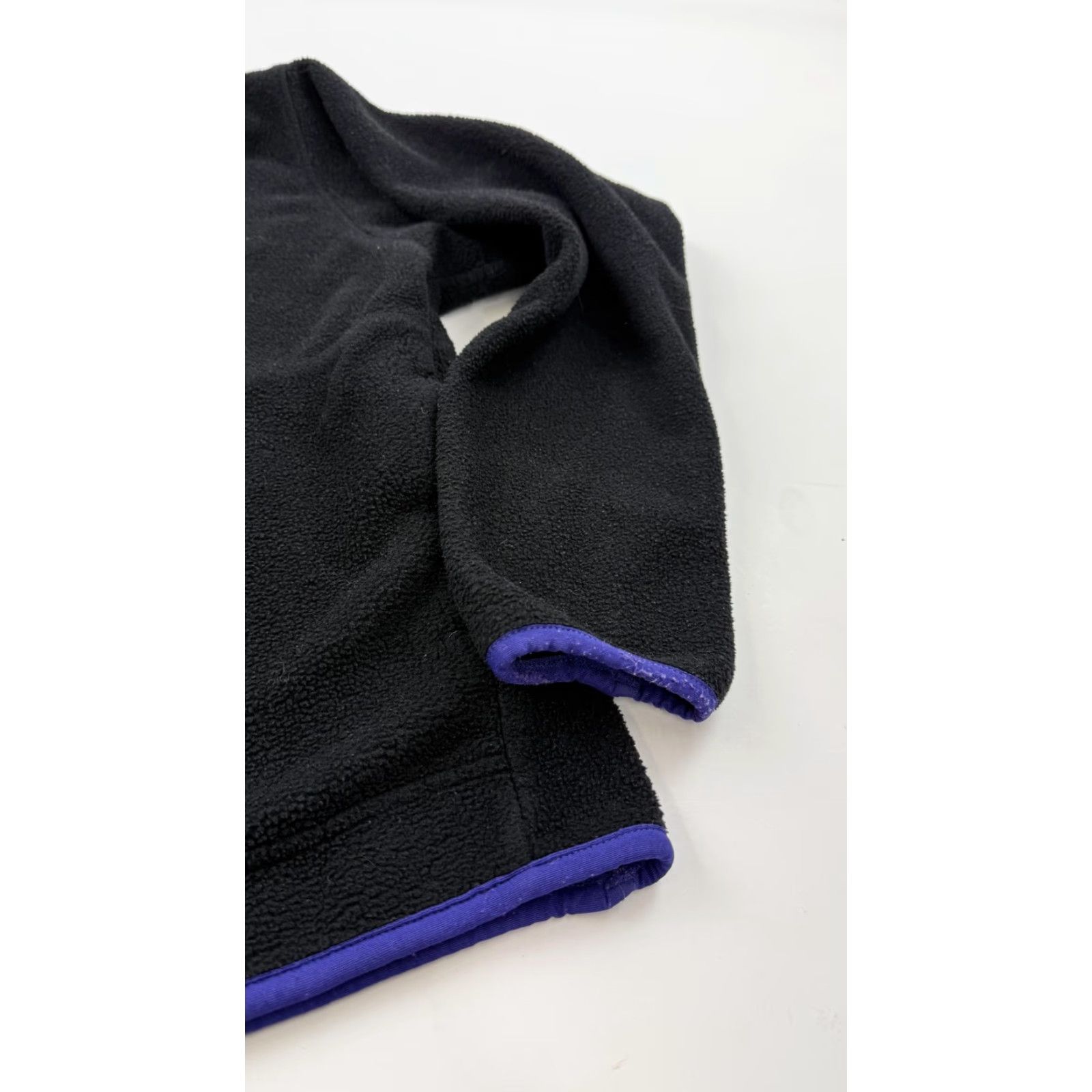 Patagonia Patagonia Synchilla Fleece Pullover Womens Small Black 1/4 Zip Purple Trim 1998 Size S / US 4 / IT 40 - 3 Thumbnail