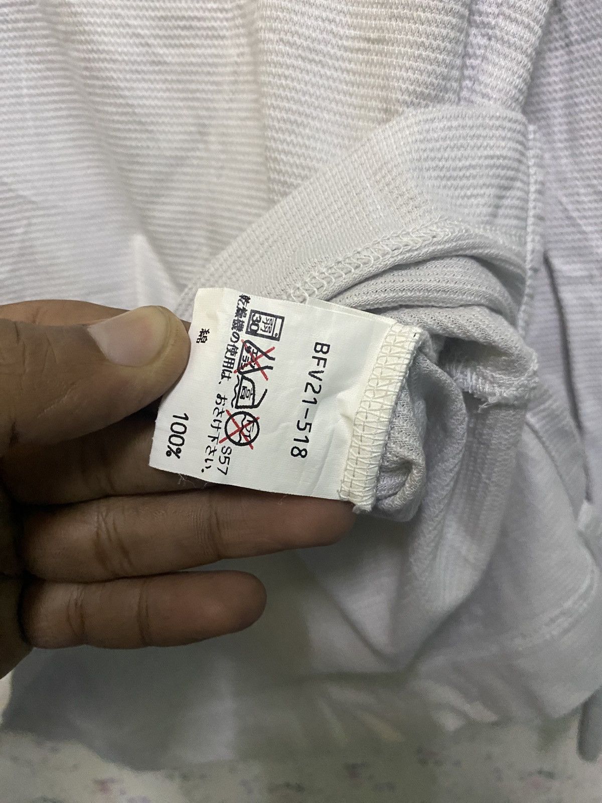 Burberry × Designer × Vintage Vintage 90s burberry long sleeve very rare Size US L / EU 52-54 / 3 - 7 Thumbnail