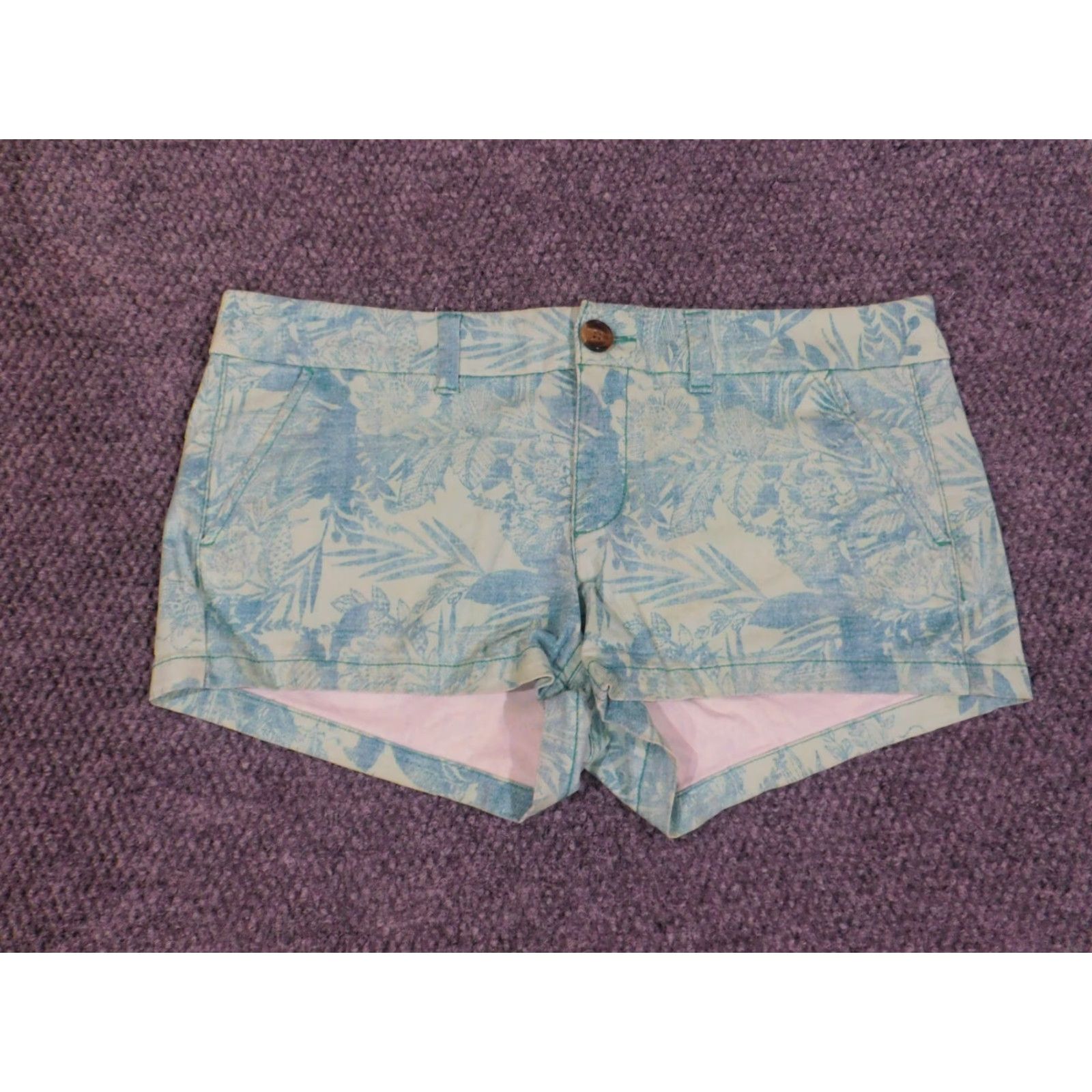 American Eagle Outfitters American Eagle Shorts Women size 10 blue floral chino shortie stretch Size 25" / US 0 / IT 36 - 3 Thumbnail
