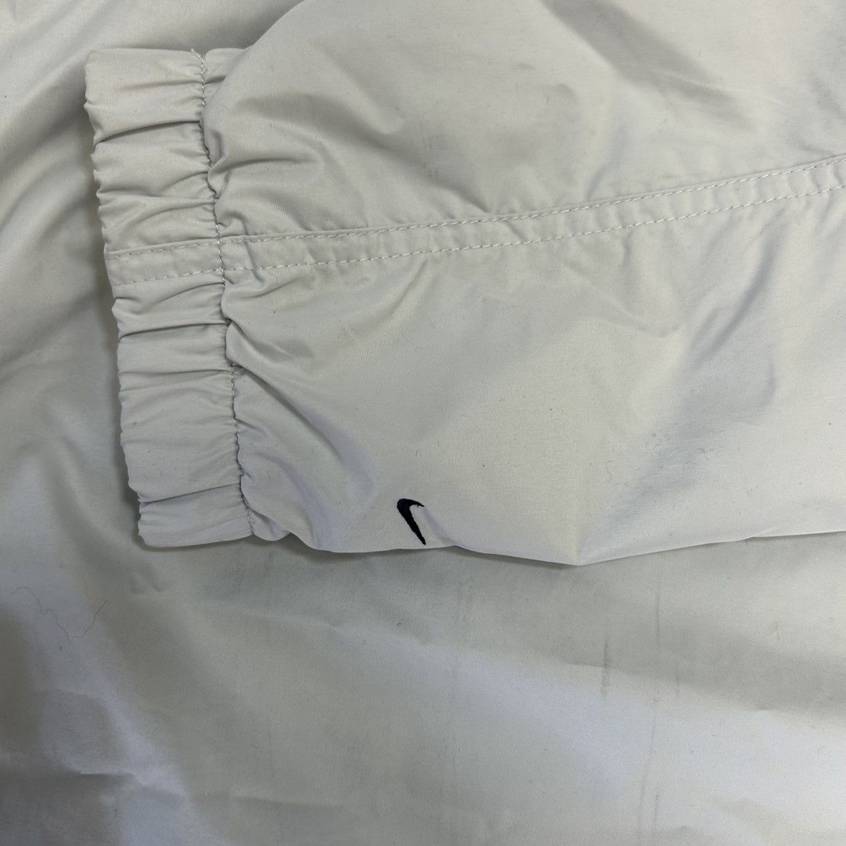 Nike × Vintage Vintage 2001 Nike silver lightweight jacket Size US M / EU 48-50 / 2 - 6 Thumbnail