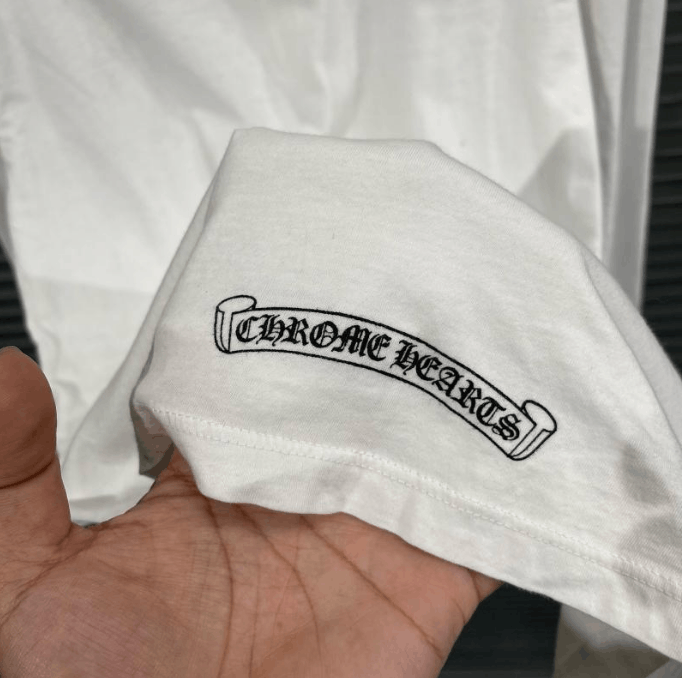 Chrome Hearts Chrome Hearts Long Sleeve Crew Neck T-Shirt Size US M / EU 48-50 / 2 - 6 Thumbnail