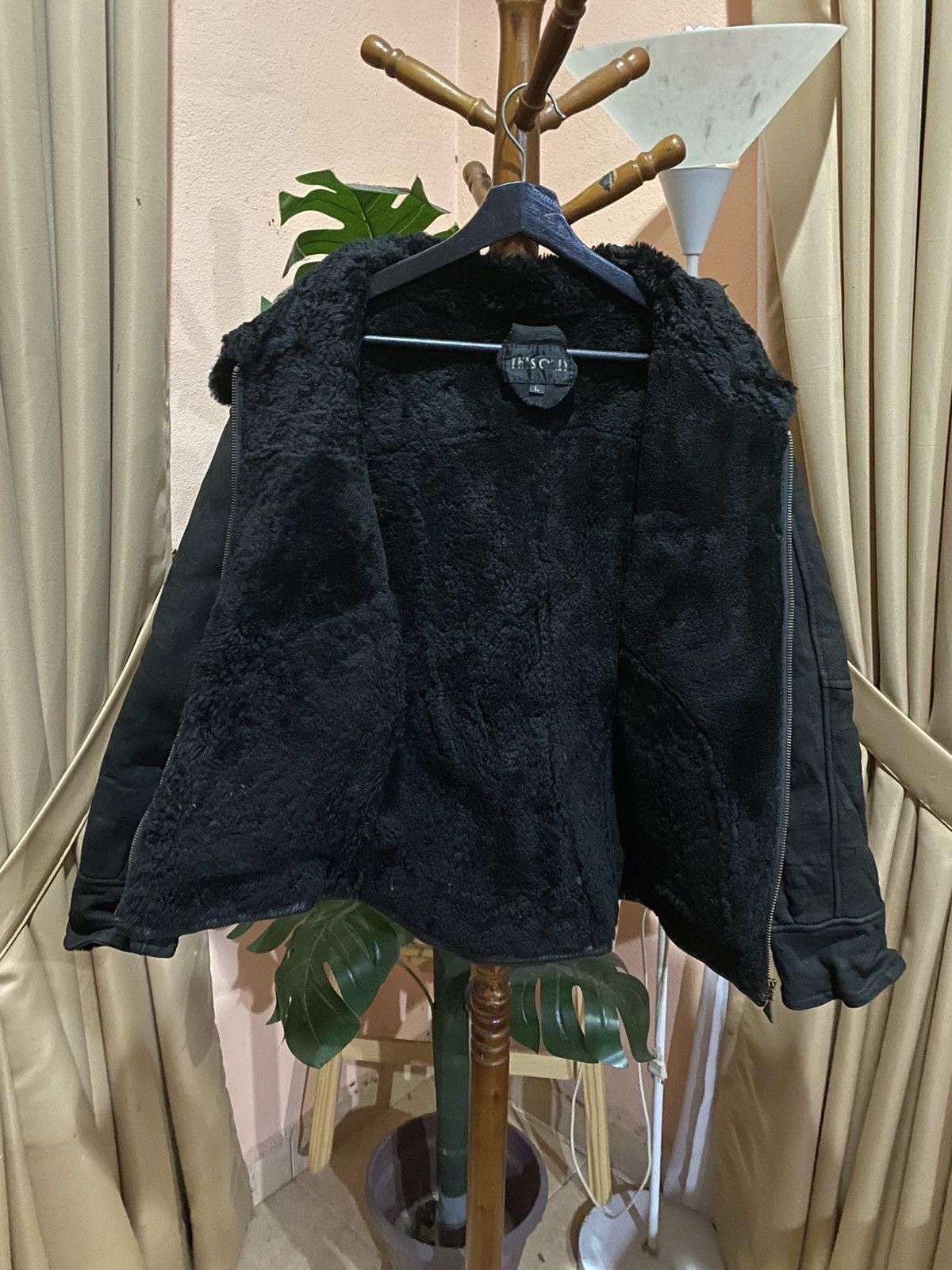 Vintage Vintage Y2K THIS ONLY Black Shearling Bomber Jacket Size US L / EU 52-54 / 3 - 7 Thumbnail