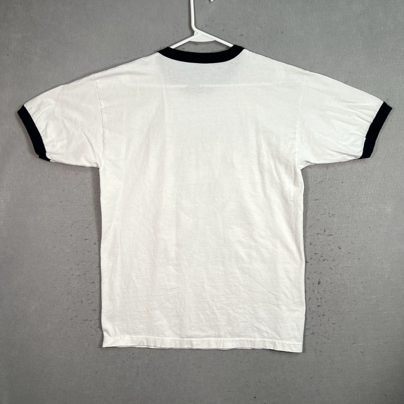 Olive VINTAGE Assholes Live Forever Skull Crossbones T Shirt Adult Large White Mens Size US L / EU 52-54 / 3 - 6 Thumbnail