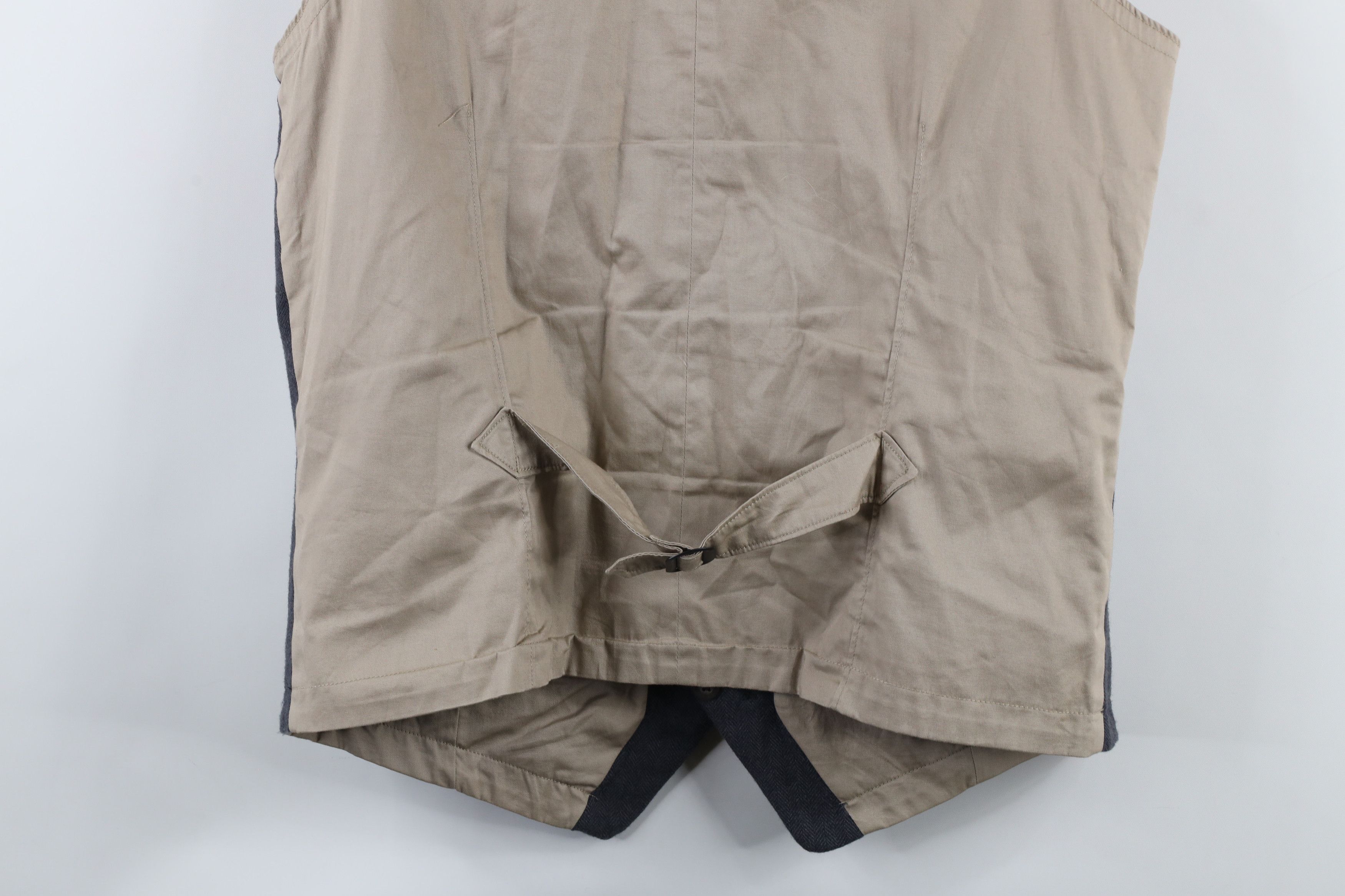 Vintage × Woolrich Woolen Mills Vintage Woolrich Herringbone Buckle Back Vest Jacket Gray Size US L / EU 52-54 / 3 - 15 Thumbnail