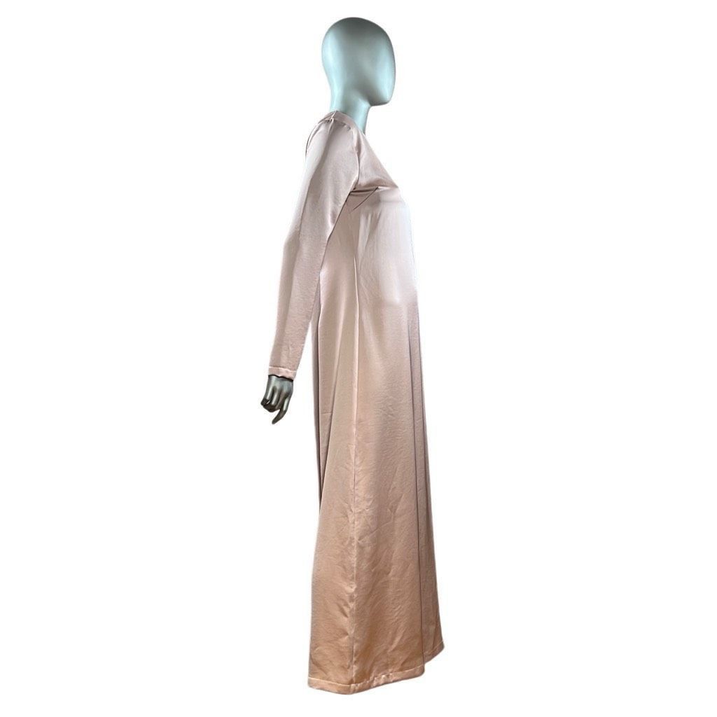 Blush NWT SOALLURE Satin Blush Long Trapeze Dress (004) Size M / US 6-8 / IT 42-44 - 7 Thumbnail