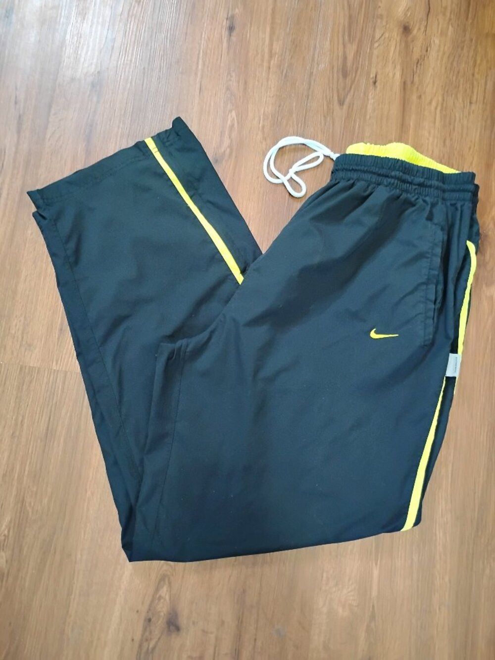 Nike Vintage Nike Storm Oregon Ducks Windpants Joggers Trainers Size US 32 / EU 48 - 1 Thumbnail