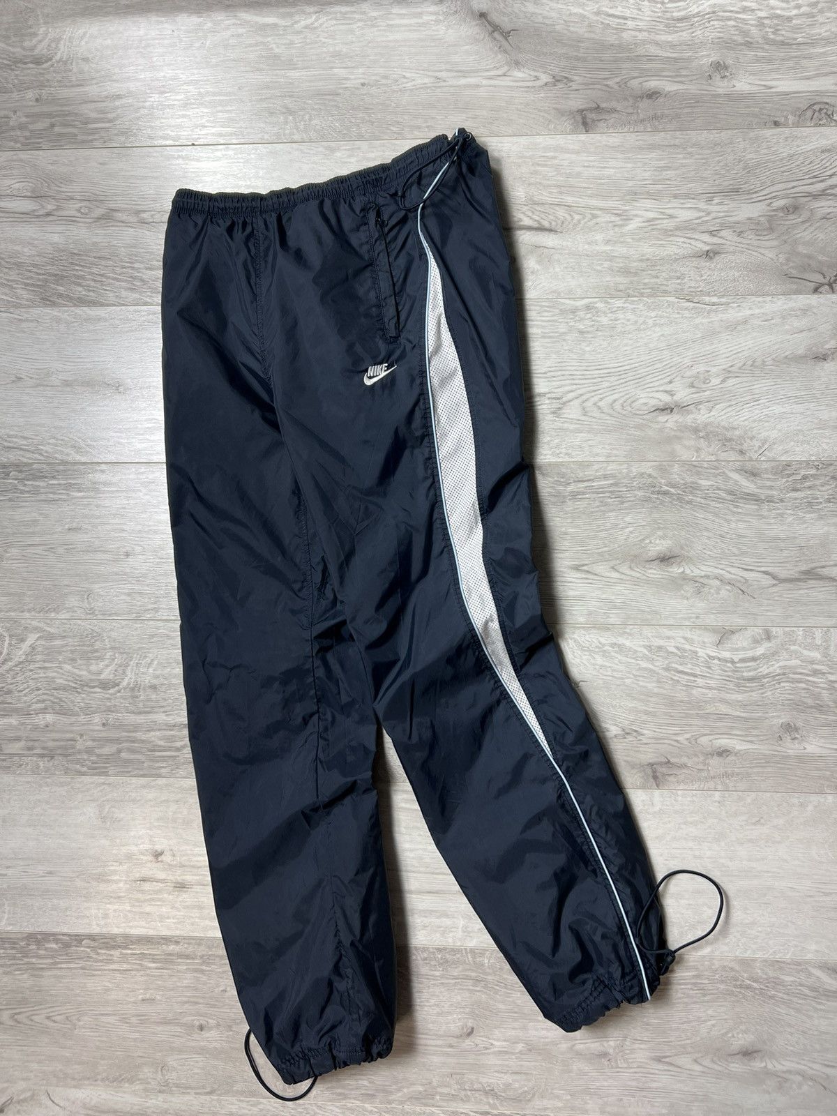 Nike Vintage Nike Swoosh White Track Pants (Sweatpants) Size US 32 / EU 48 - 1 Thumbnail