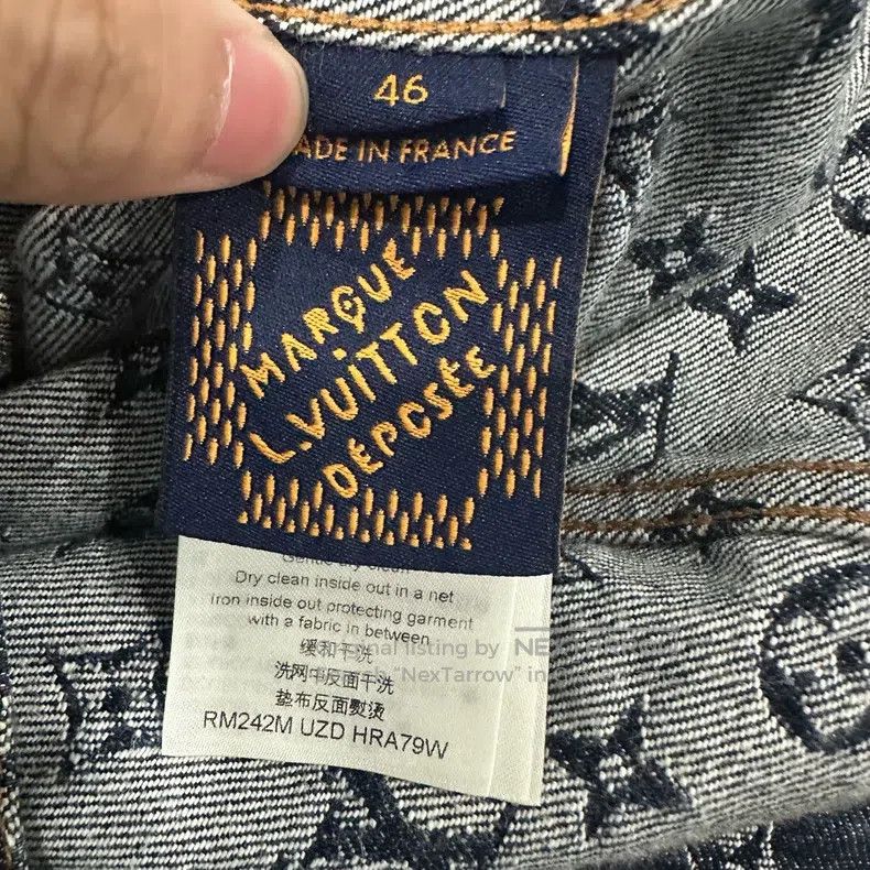 Other Louis Vuitton Full logo pearl button denim jacket Size US S / EU 44-46 / 1 - 4 Thumbnail