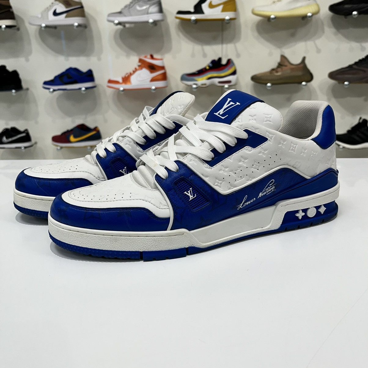 Louis Vuitton Louis Vuitton Trainer #54 Signature Blue White Size US 10 / EU 43 - 2 Thumbnail