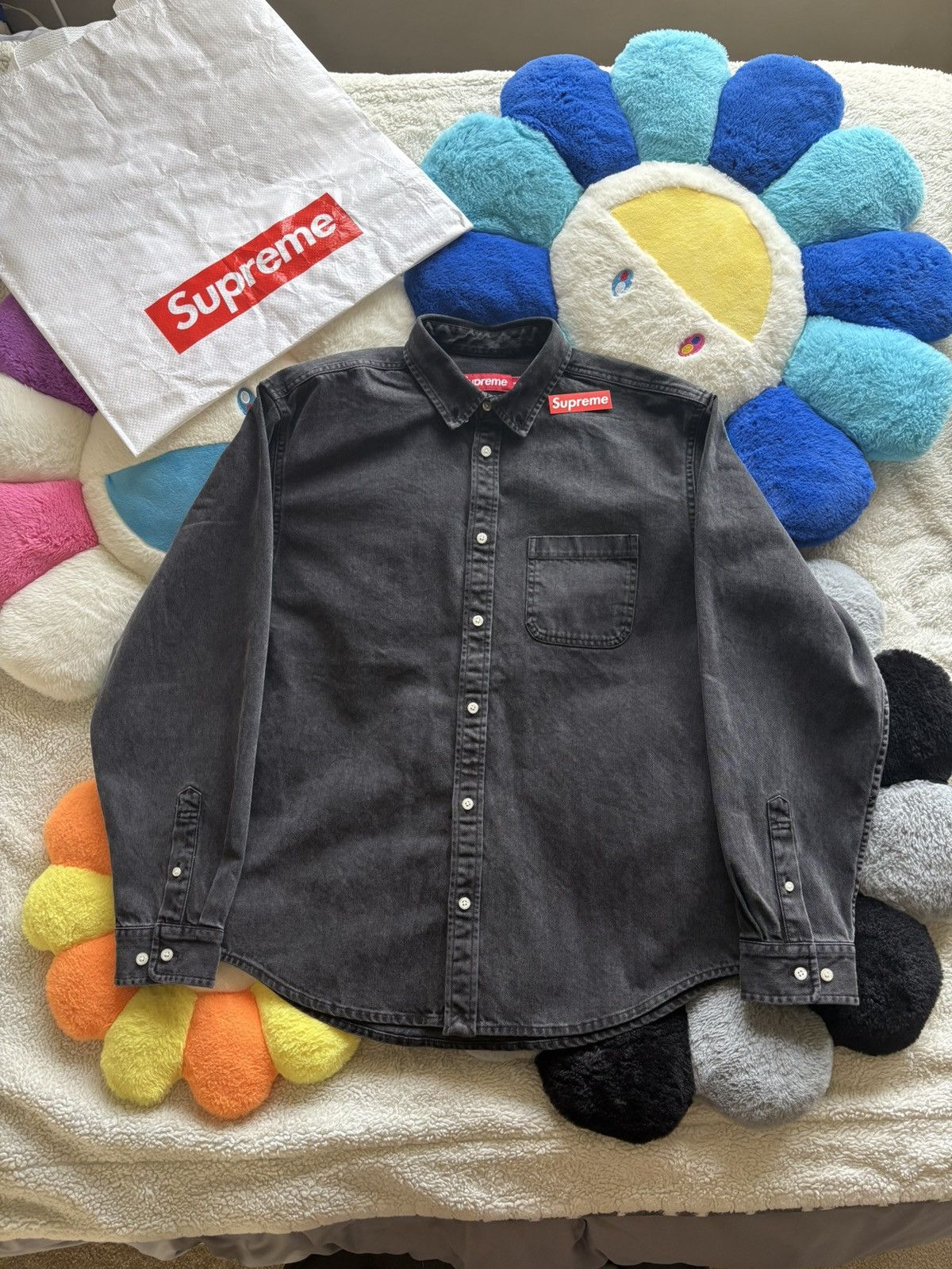 Supreme *NEW* Supreme Appliqué Denim Shirt Size US M / EU 48-50 / 2 - 6 Thumbnail