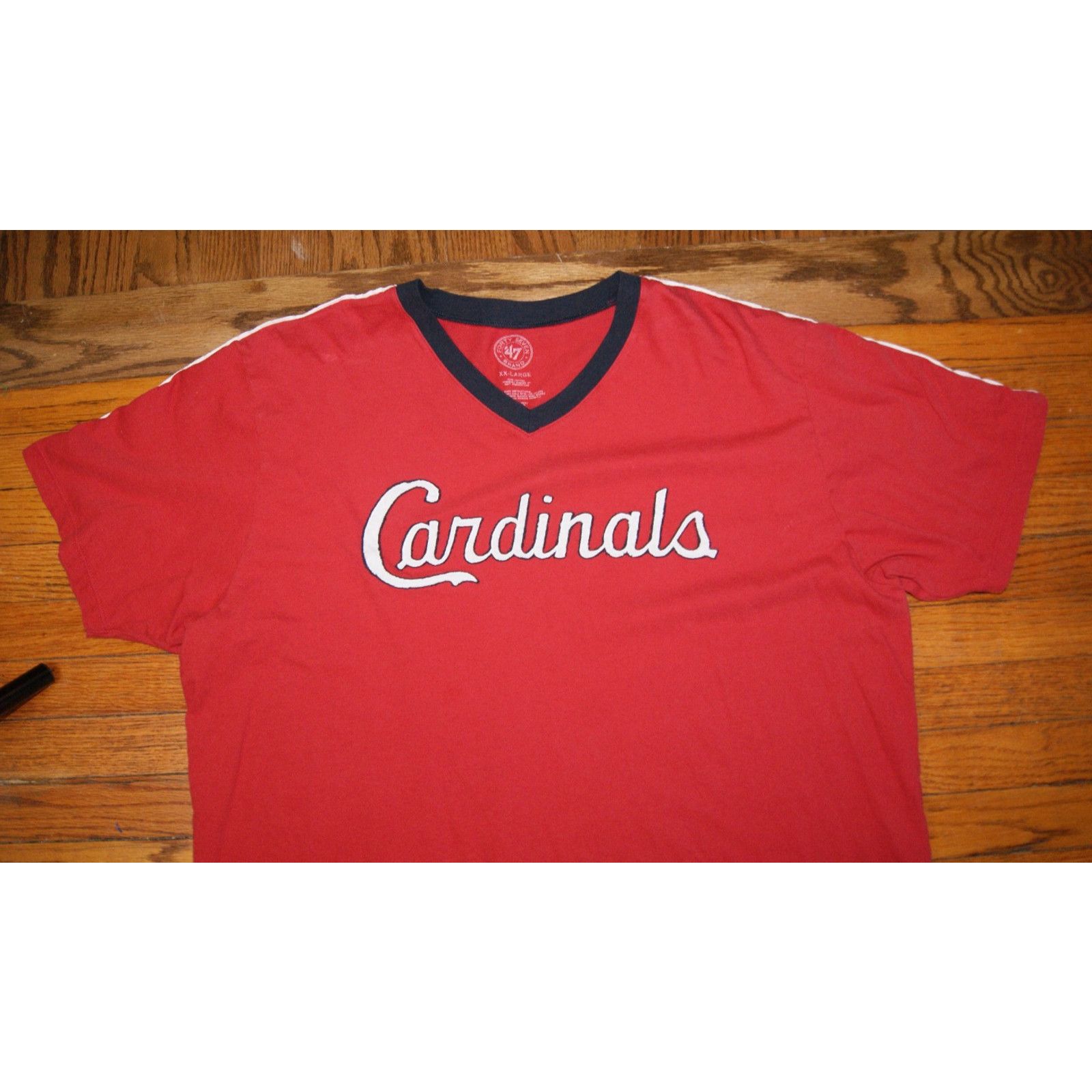47 Brand St Louis Cardinals Mens 2XL Vneck Ringer TShirt Retro Script Size US XXL / EU 58 / 5 - 2 Thumbnail