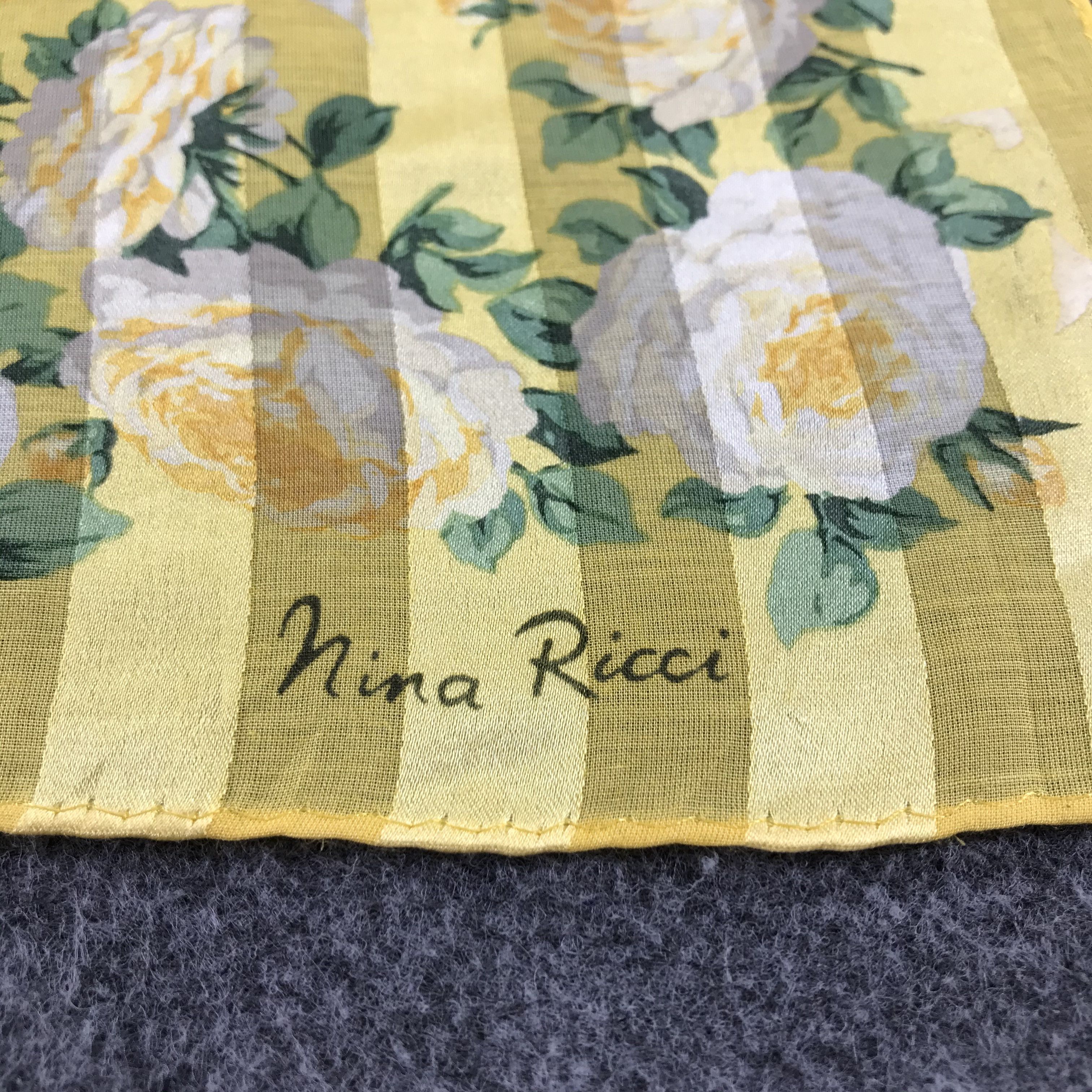 Nina Ricci Nina Ricci Handkerchief Neckerchief Bandana H428 Size ONE SIZE - 4 Thumbnail