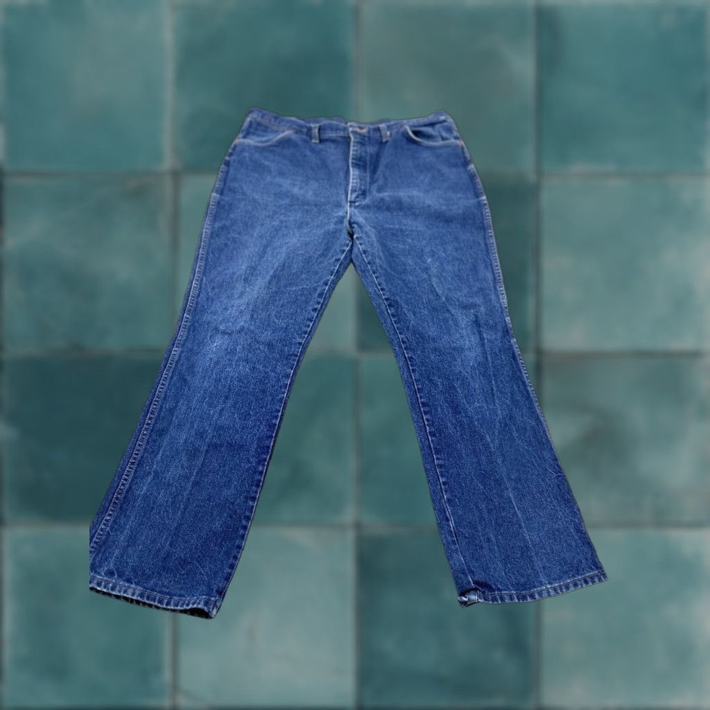 Wrangler VINTAGE Wrangler Jeans Mens 40 x 29 Blue Denim Cowboy Bootcut 945NAY USA Wrangler 945 NAY Pockets Zip Easy Care Size US 29 - 1 Thumbnail