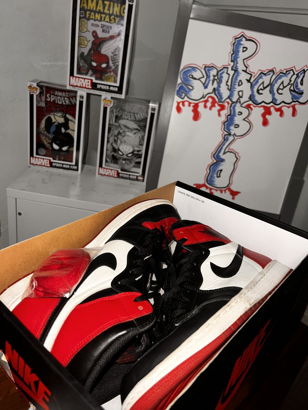 Jordan Brand Jordan 1 Retro High Bred Toe Size US 10 / EU 43 - 1 Thumbnail