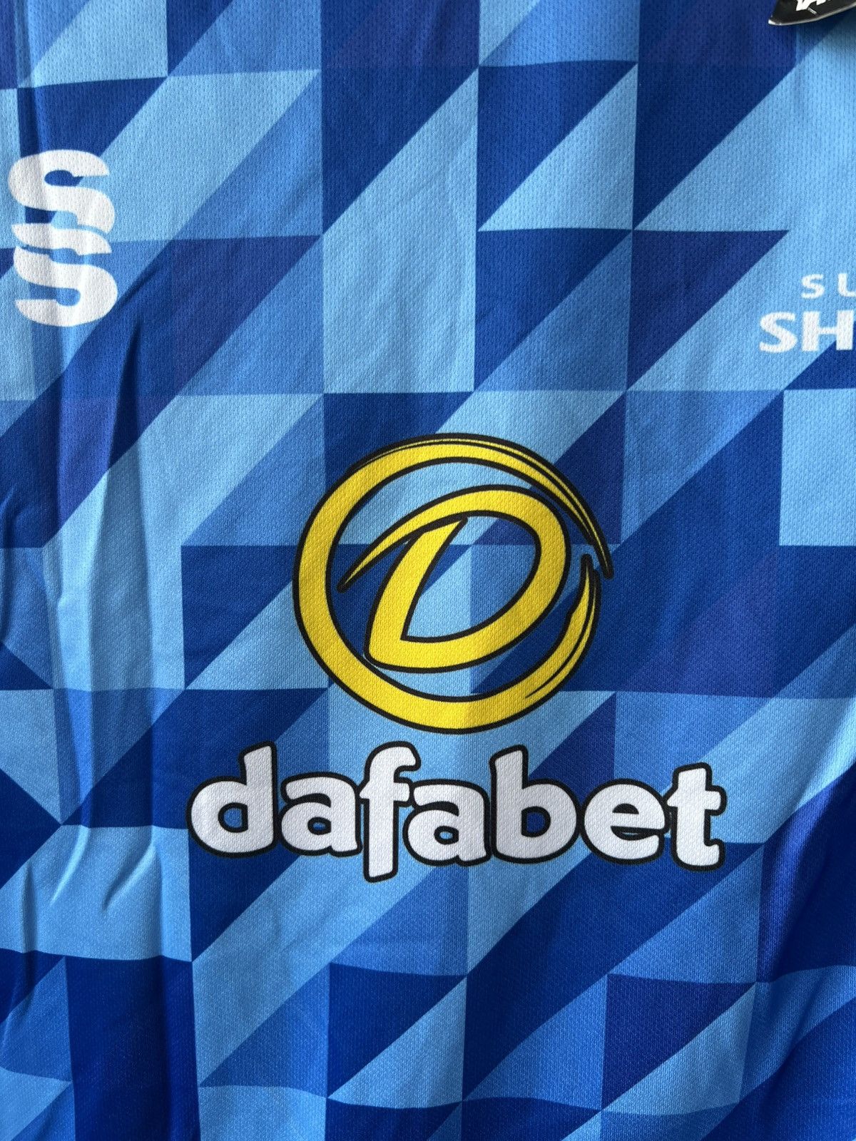Other NWT 2022/23 SUSSEX SHARKS CRICKET DESEGN JERSEY WEST SIZE L Size US L / EU 52-54 / 3 - 5 Thumbnail