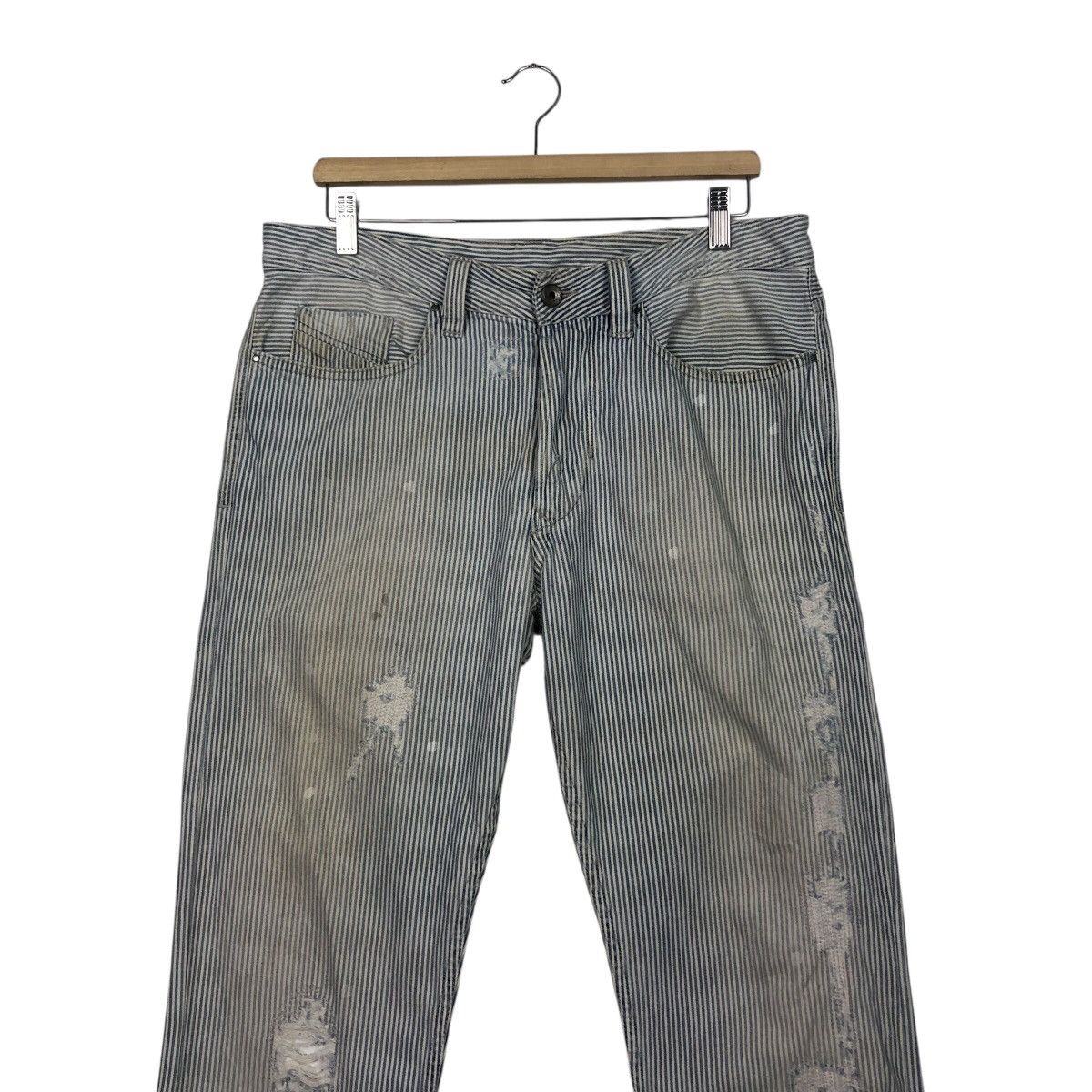 Diesel Black Gold Diesel Black Gold Vintage-Worn Railroad Stripe Denim Size 34" / US 12 / IT 48 - 5 Thumbnail