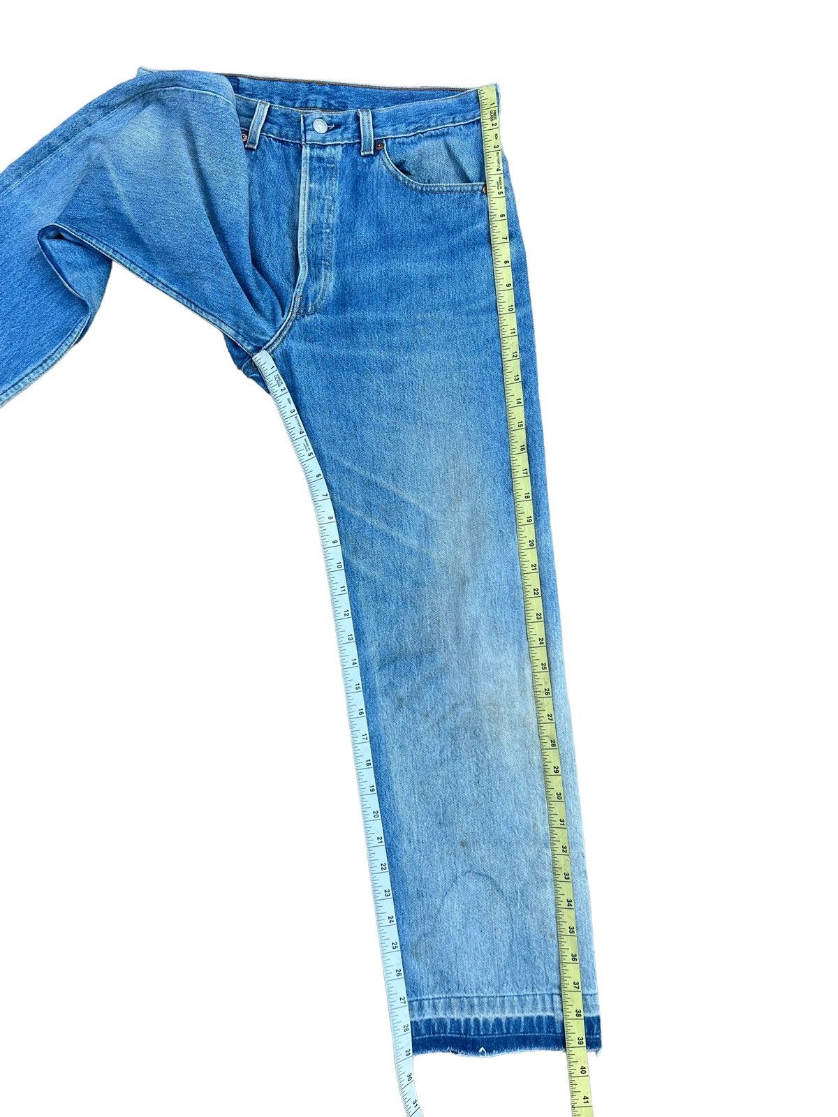 Levi's Vintage 1994 Levi’s 501 Sun Faded Denim Jeans Size US 32 / EU 48 - 5 Thumbnail