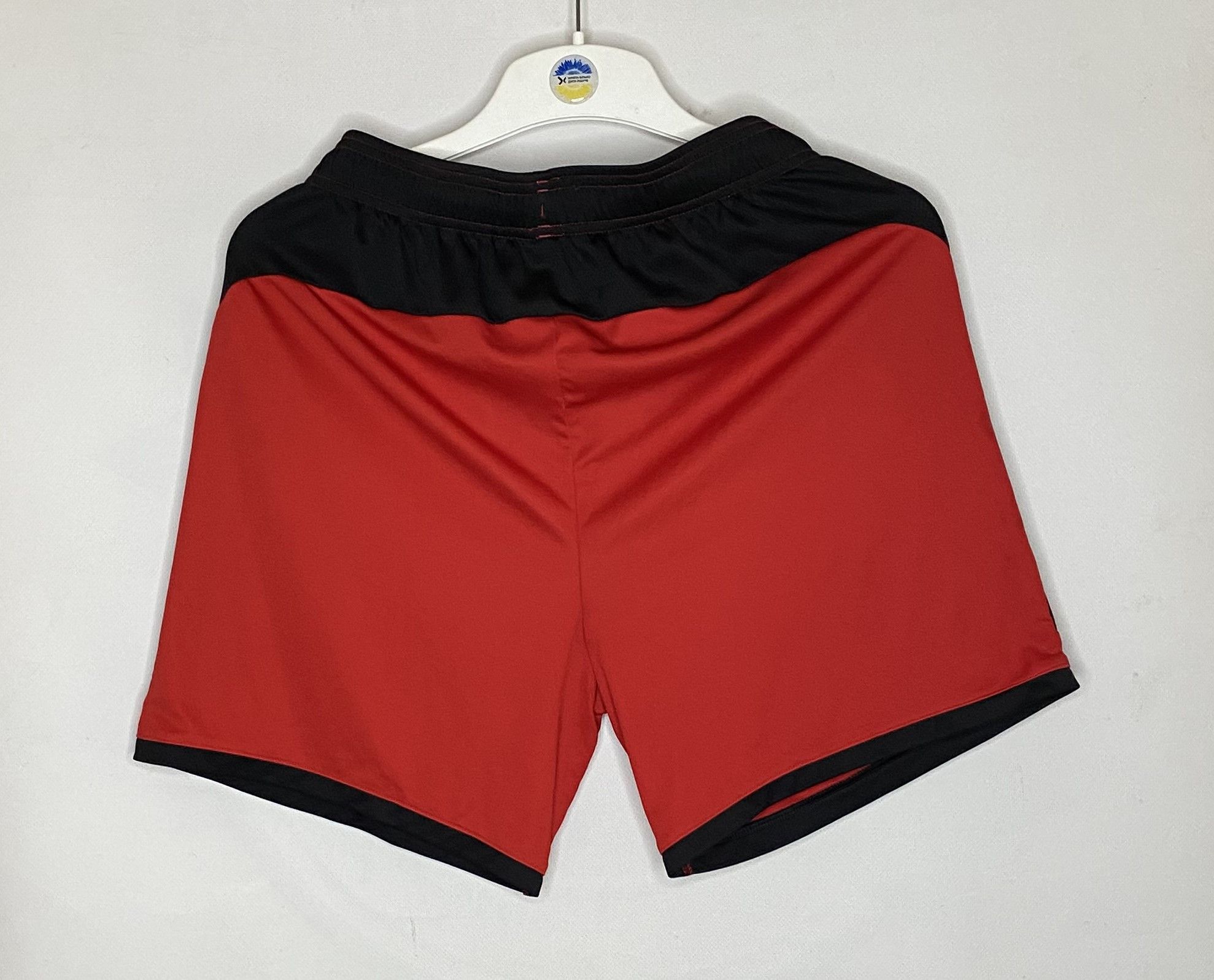 Puma HUDDERSFIELD TOWN 2017 2018 AWAY FOOTBALL SOCCER SHORTS Size US 32 / EU 48 - 2 Thumbnail
