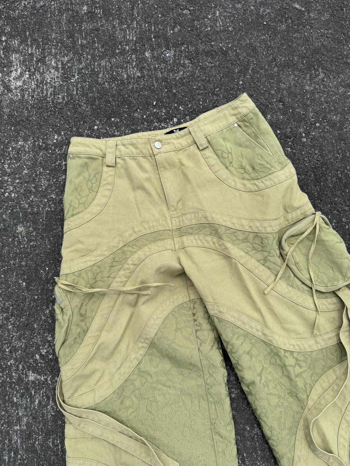 Other Xonotu Aliens Workwear Size US 34 / EU 50 - 3 Thumbnail