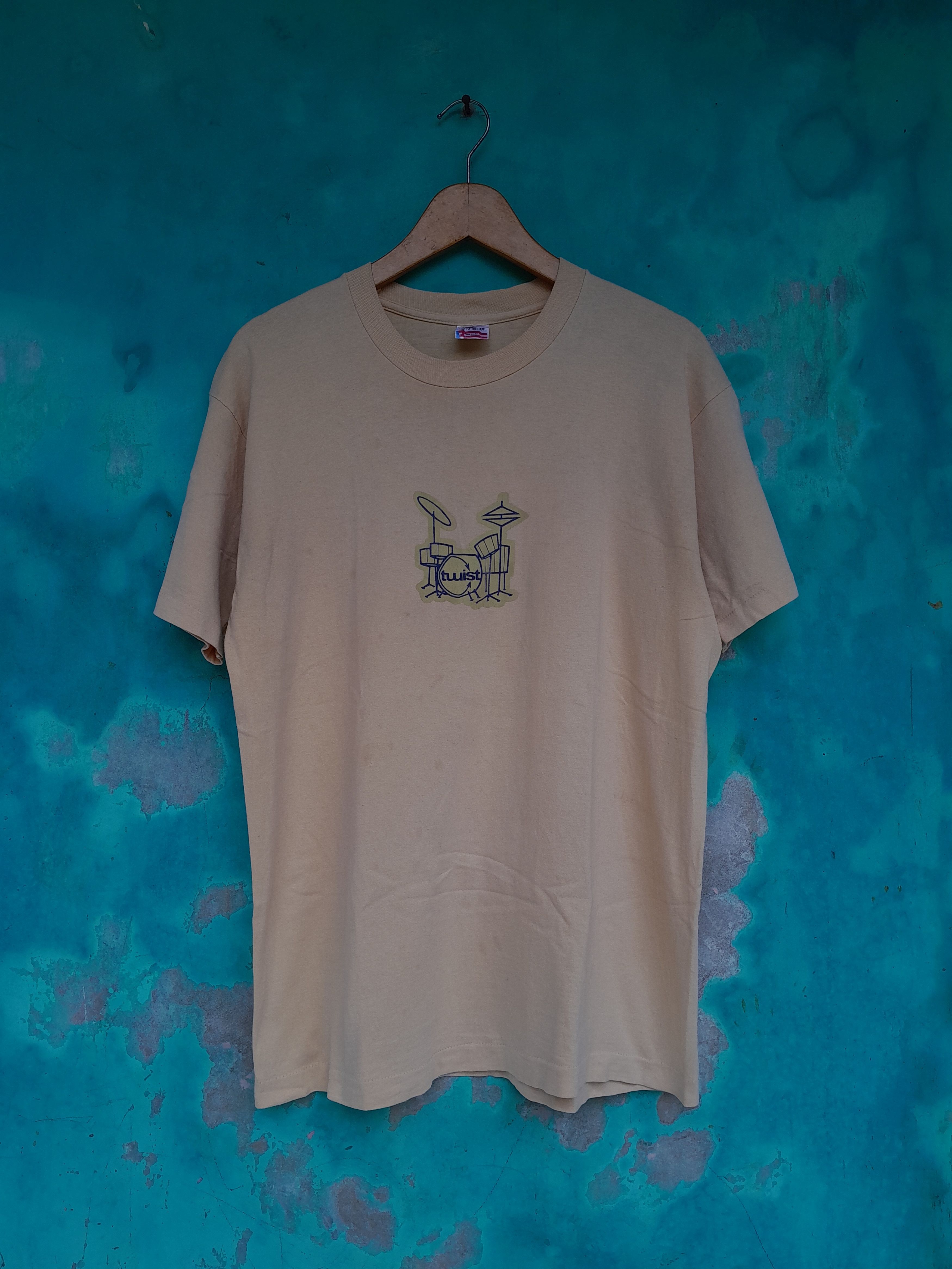Band Tees Vintage 90s TWIST british female indie/grunge rock band Size US L / EU 52-54 / 3 - 1 Thumbnail