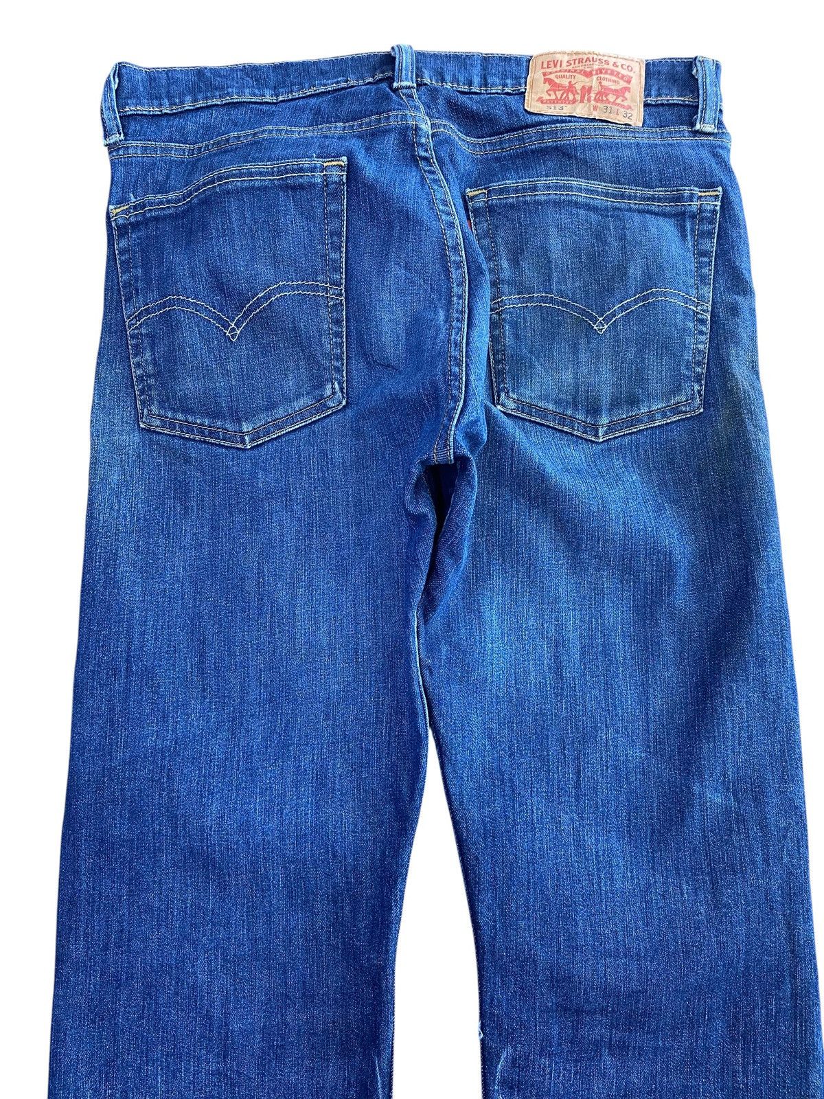 Levi's Vintage Levi’s 513 Dark Blue Wash Style Loose Jeans Size US 32 / EU 48 - 4 Thumbnail