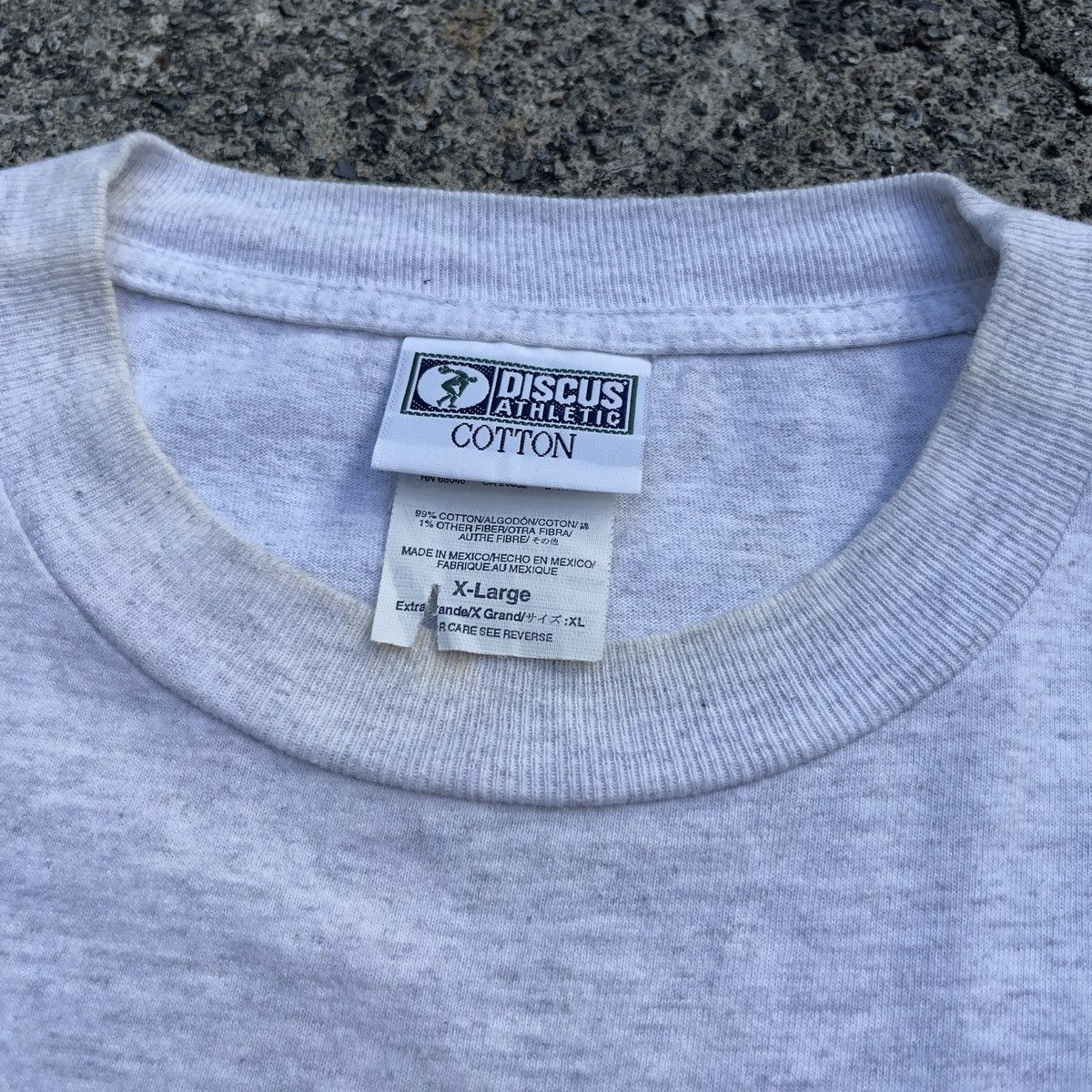 Vintage Vintage 90s Thrashed DISCUS ATHLETIC Grey Blank Pocket T Size US XL / EU 56 / 4 - 4 Thumbnail