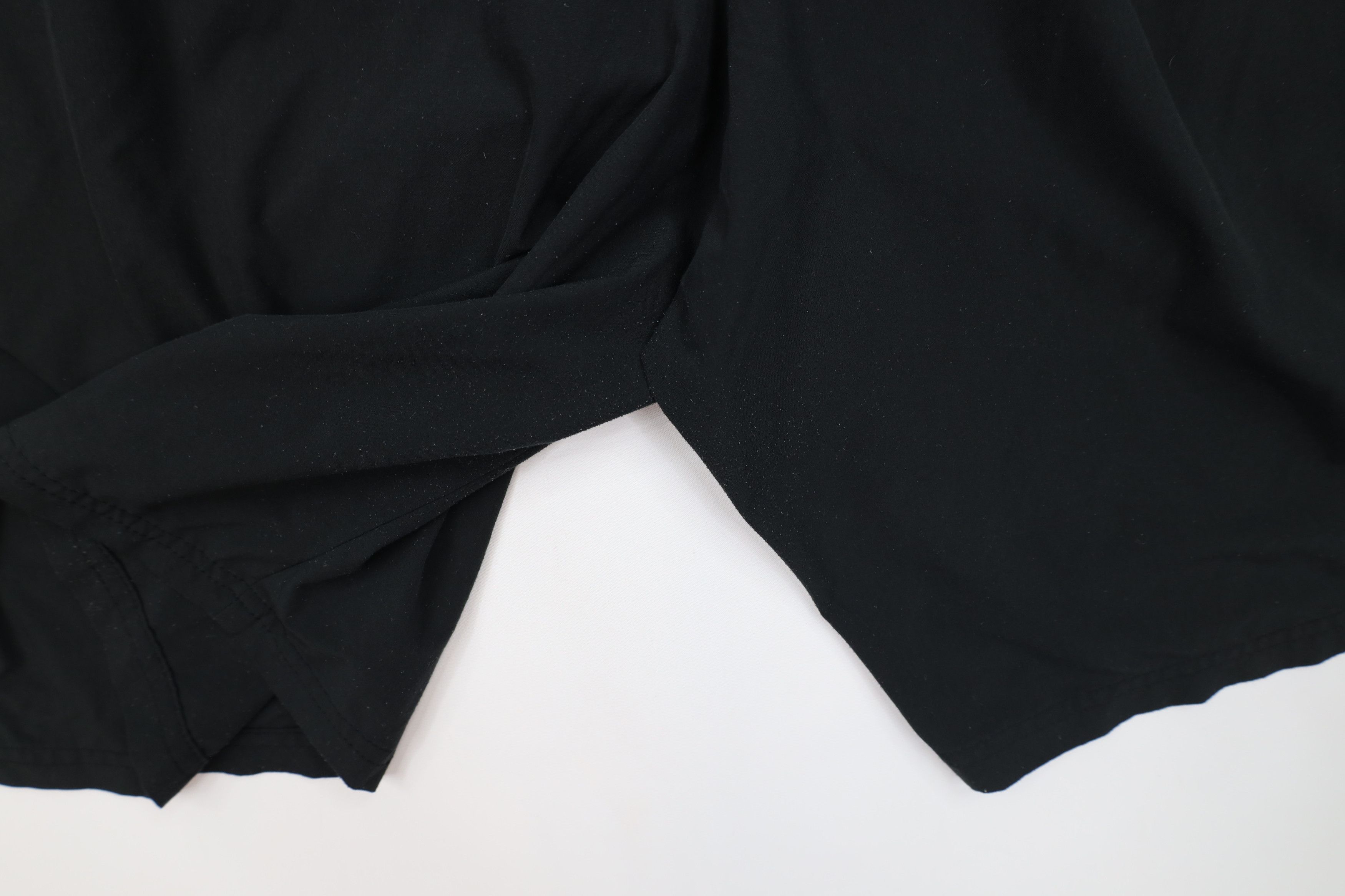 Nike Vintage Y2K Nike Mini Swoosh Reflective Lined Shorts Black Size US 32 / EU 48 - 6 Thumbnail