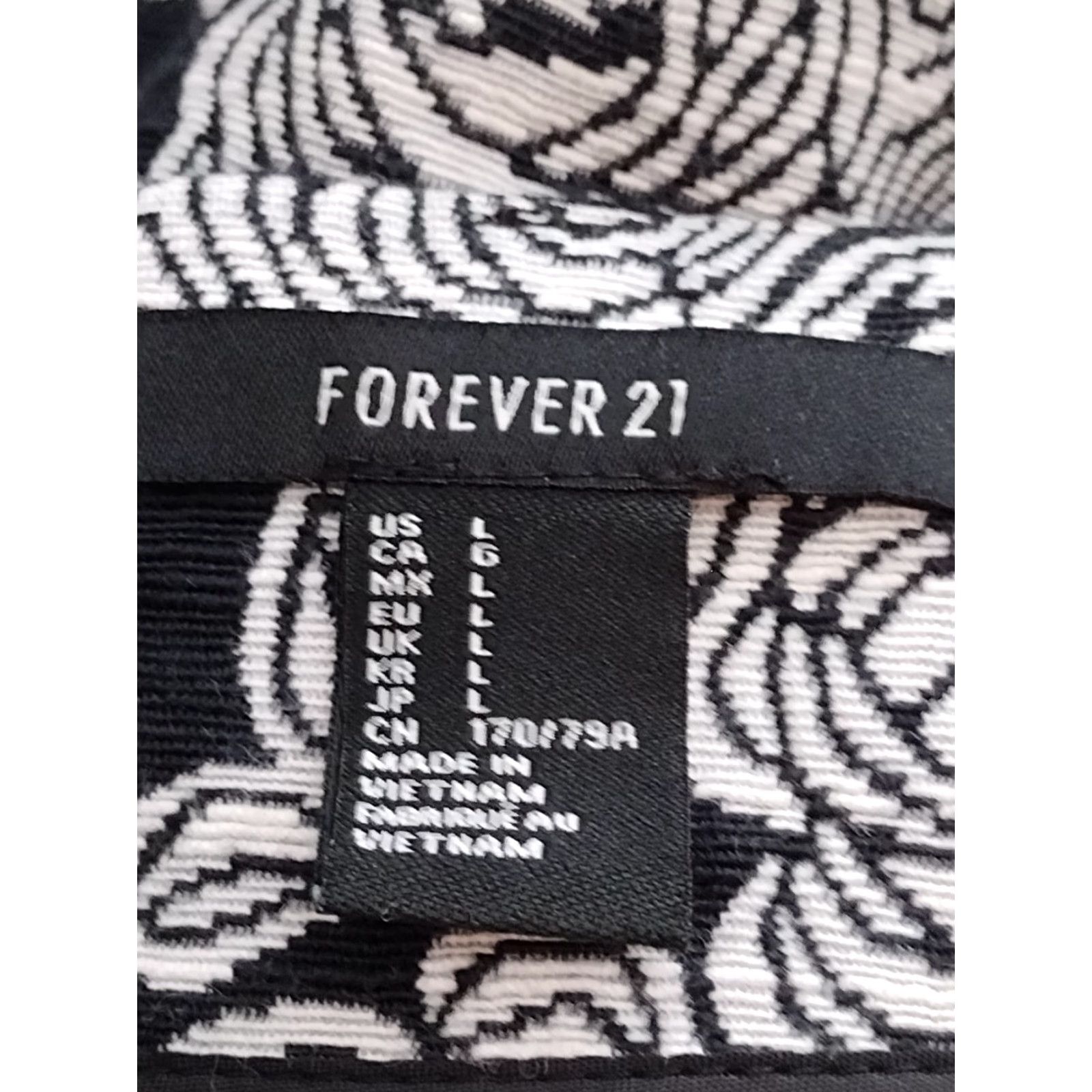 Forever 21 FOREVER 21 Black & White Rose Floral A-Line Mini Skirt Women's L Size 36" / US 14 / IT 50 - 5 Thumbnail