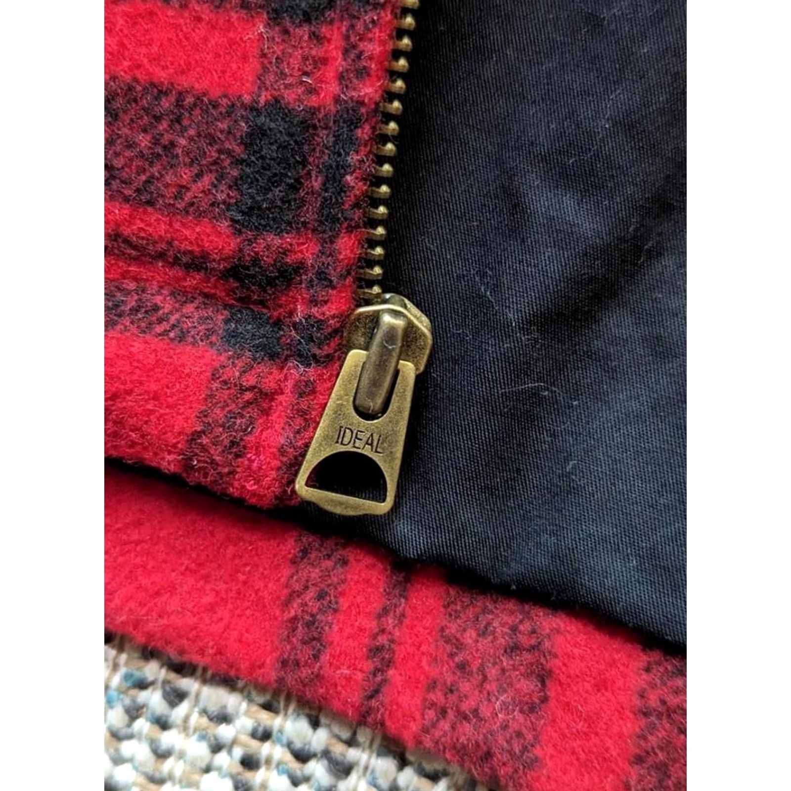 Vintage VINTAGE American Living by Ralph Lauren Buffalo Plaid Jacket Wool Wool Blend Coat Men L Red Buffalo Plaid Hunting Jacket Size US L / EU 52-54 / 3 - 7 Thumbnail